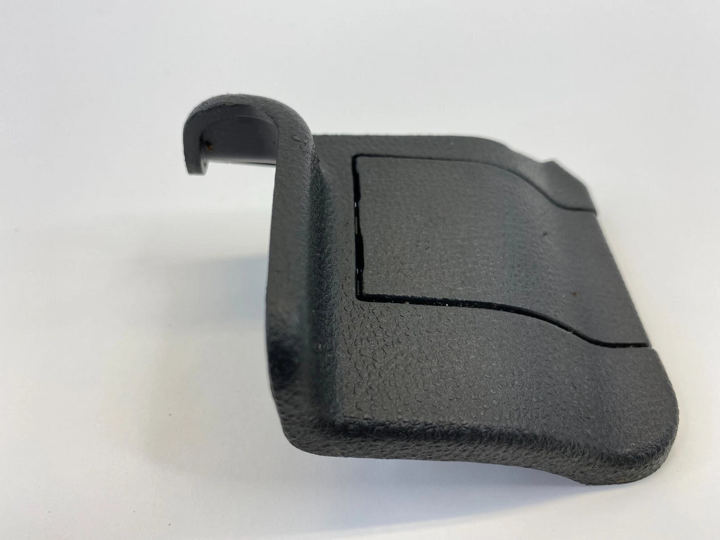 2010-2017 CHEVY EQUINOX CENTER CONSOLE LOWER LEFT DRIVER SIDE BOLT CAP 25971681