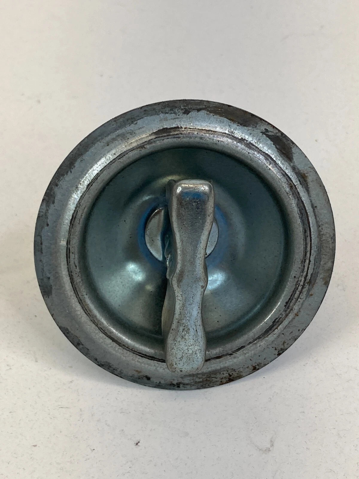 2000-2004 SUBARU OUTBACK SPARE TIRE HOLD DOWN HOLDER WING NUT TIE OEM
