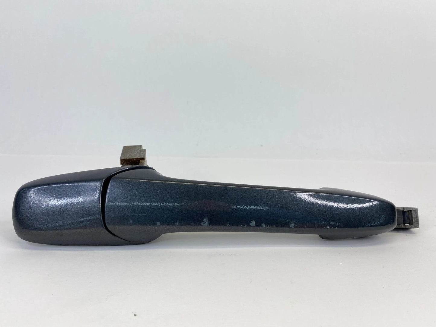 2003-2005 MAZDA6 MAZDA 6 FRONT RIGHT SIDE EXTERIOR DOOR HANDLE ASSEMBLY RH OEM