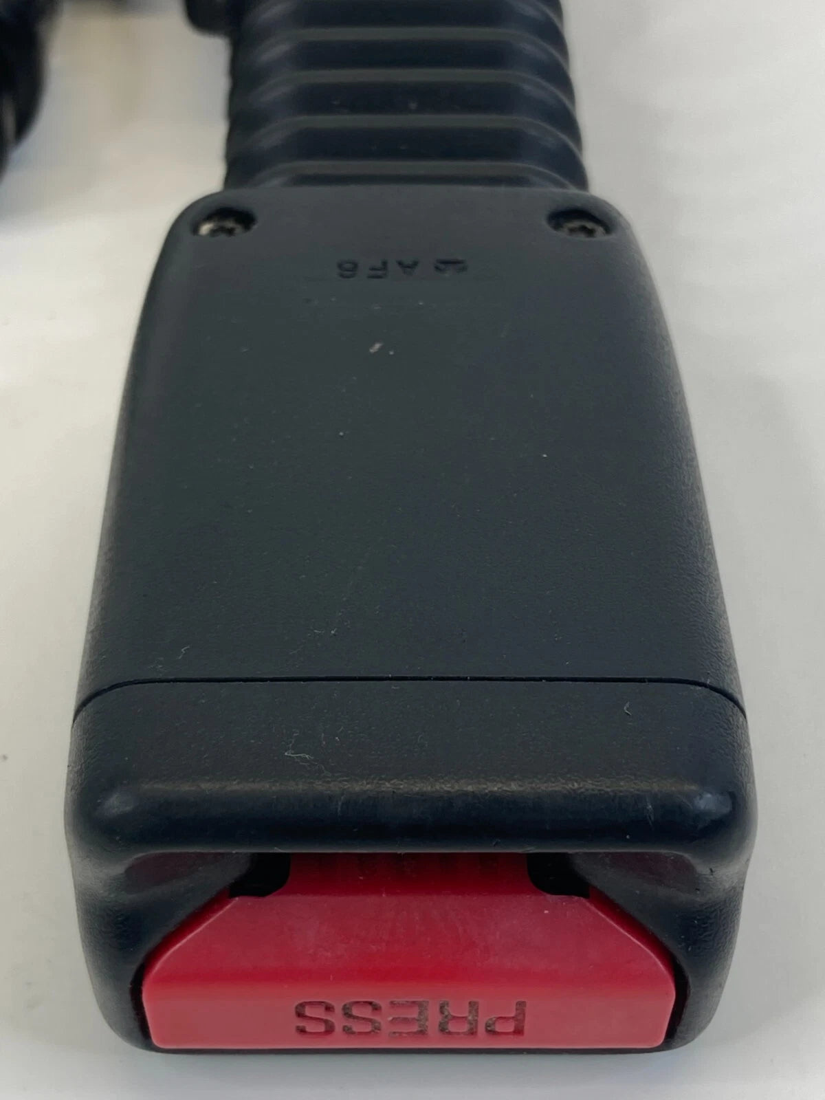 02-04 HONDA CR-V FRONT RIGHT PASSENGER SEAT BELT BUCKLE PRETENSIONER BLACK OEM