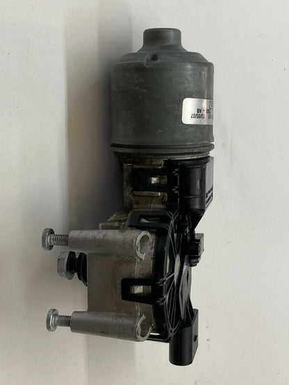 2011-2019 FORD FIESTA SE SEDAN FRONT WINDSHIELD WIPER MOTOR ASSEMBLY OEM