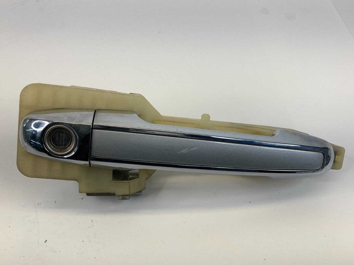 2006-2010 Hyundai Sonata Front Left Side Exterior Outside Door Handle Assy OEM