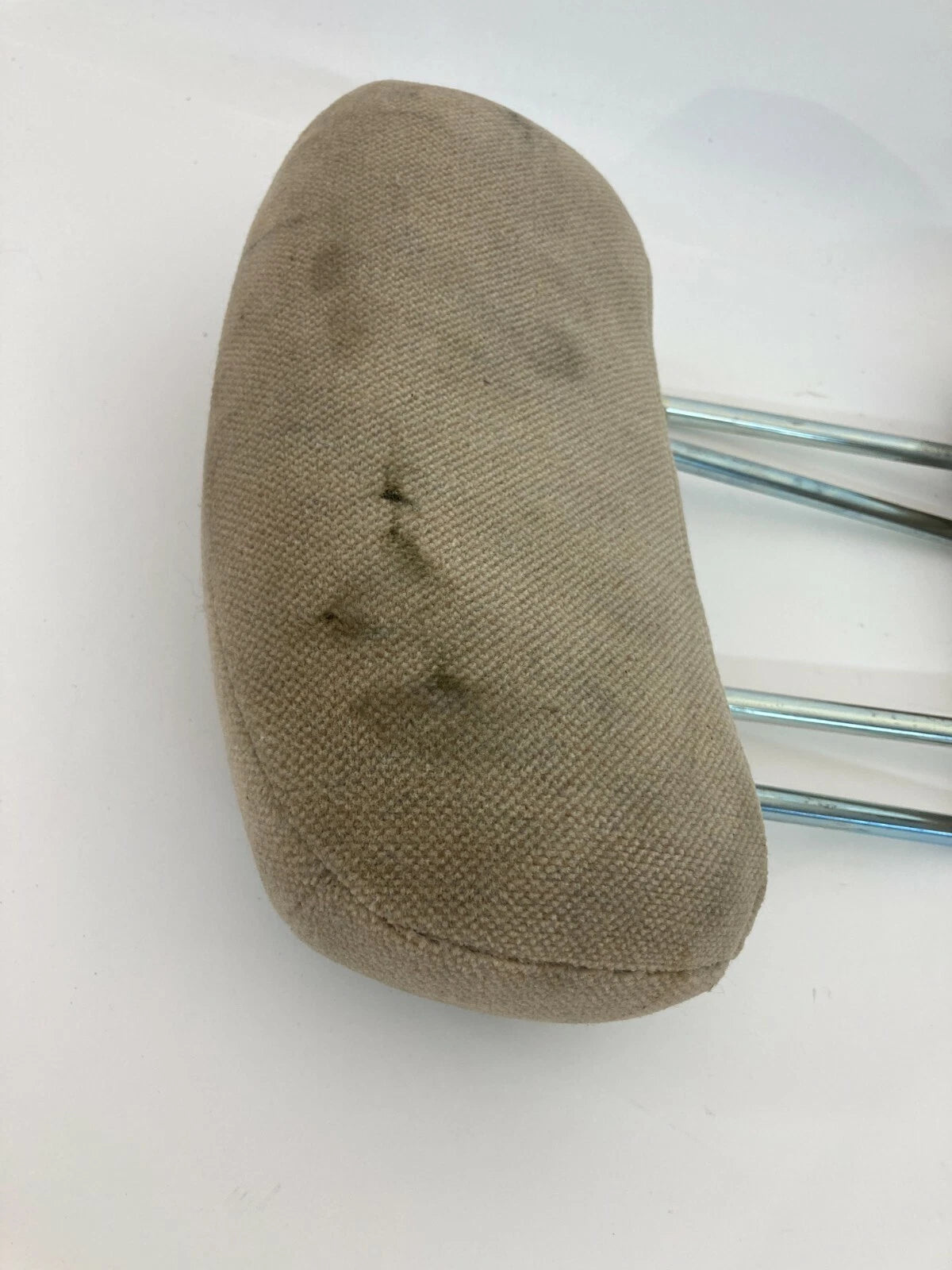 2003-2008 ISUZU ASCENDER THIRD ROW PAIR SET RIGHT LEFT SEAT HEADREST HEAD REST