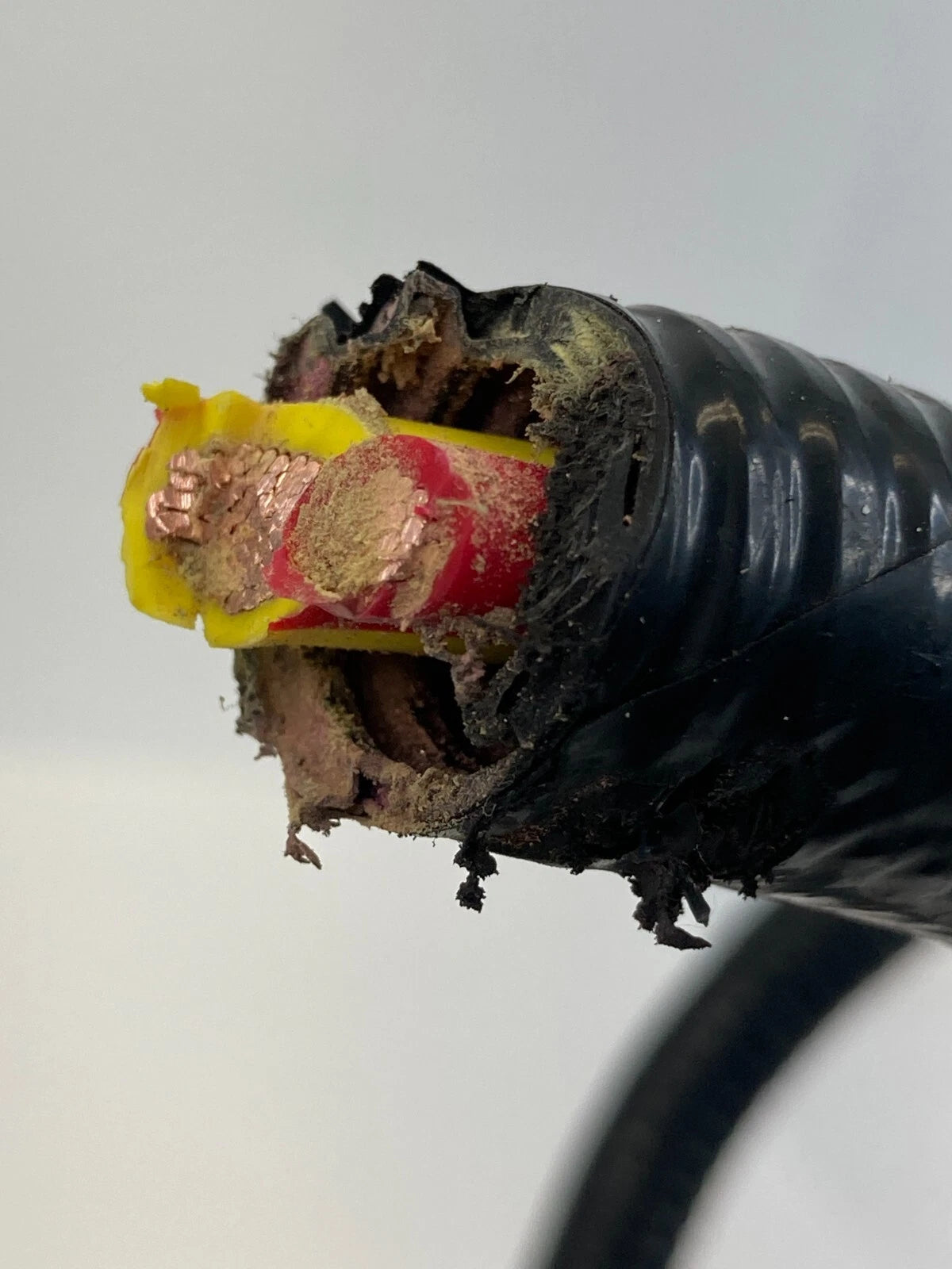 2008 FORD ESCAPE 3.0L V6 A/T ENGINE COMPARTMENT FUSE BOX RELAY JUNCTION BLOCK