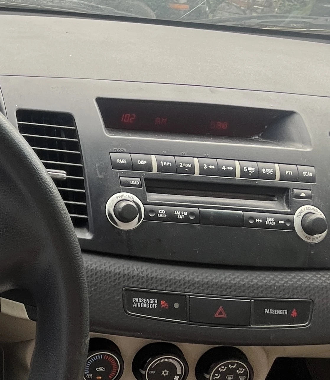 08 09 MITSUBISHI LANCER DASH PANEL RADIO AM/CD PLAYER W A/C VENTS 8002A377XA OEM