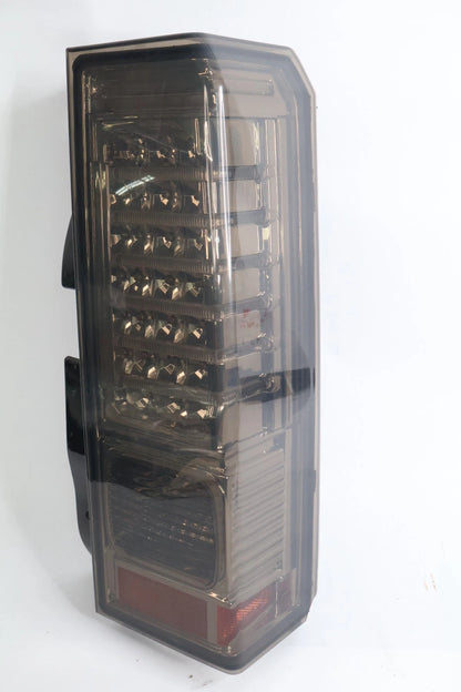 2006-2010 HUMMER H3 REAR RIGHT SIDE OUTER TAILLIGHT TAIL LAMP "AFTER MARKET"