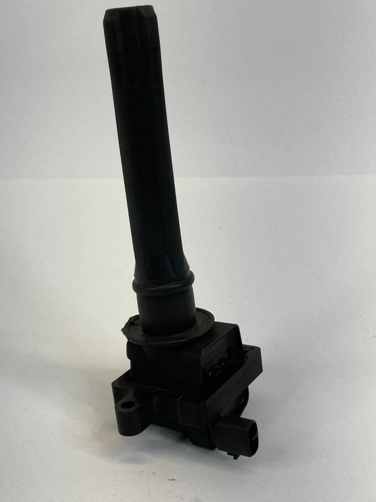 01-06 CHRYSLER SEBRING CONVERTIBLE DODGE STRATUS 2.7L IGNITION COIL 4609095AI
