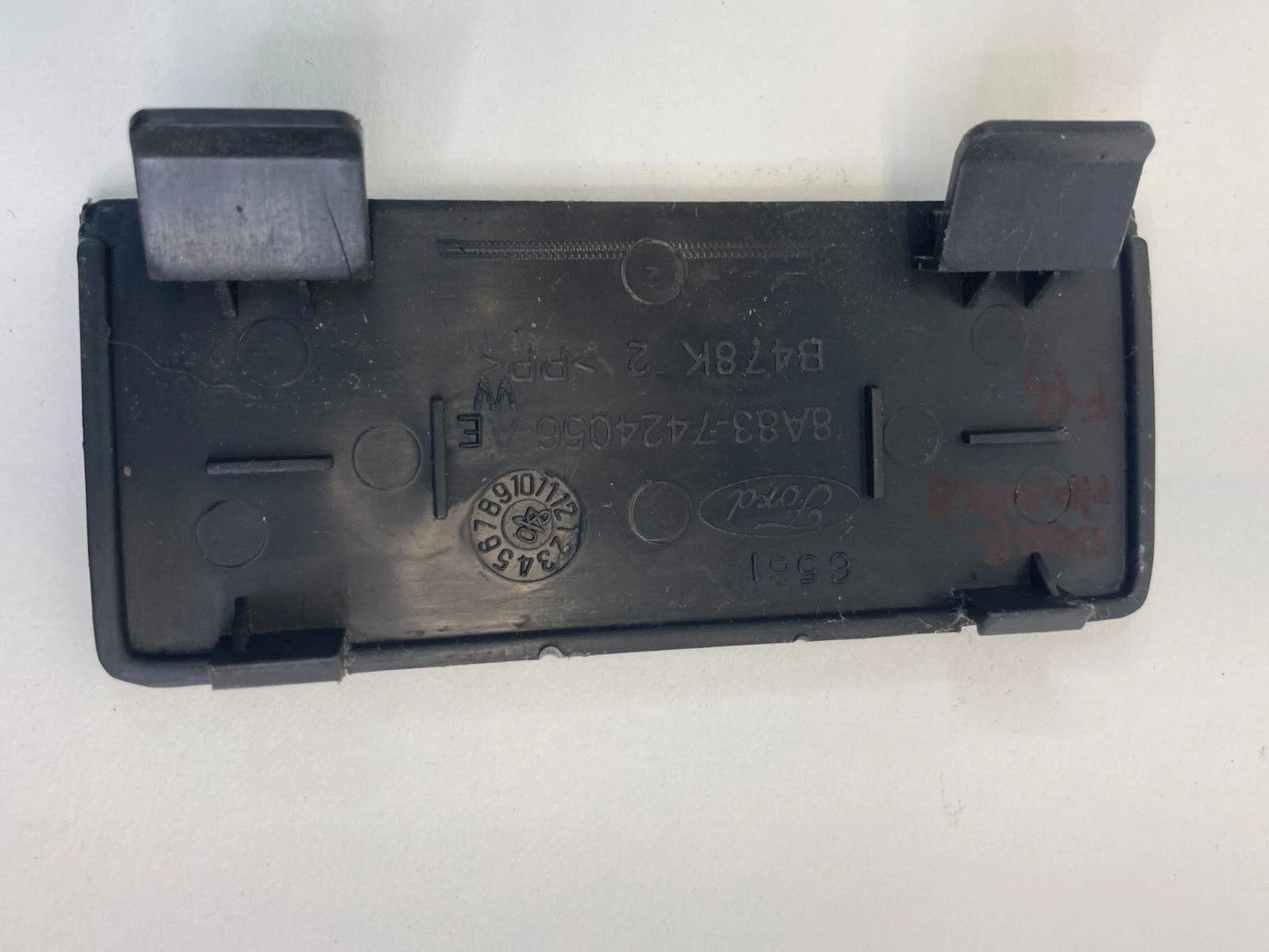 09-19 FORD FLEX FRONT RIGHT INNER DOOR HANDLE SCREW CAP COVER 8A83-7424056-AE