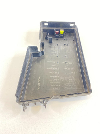 2006 VOLVO S40 ENGINE COMPARTMENT FUSE RELAY BOX COVER LID CAP 30728349