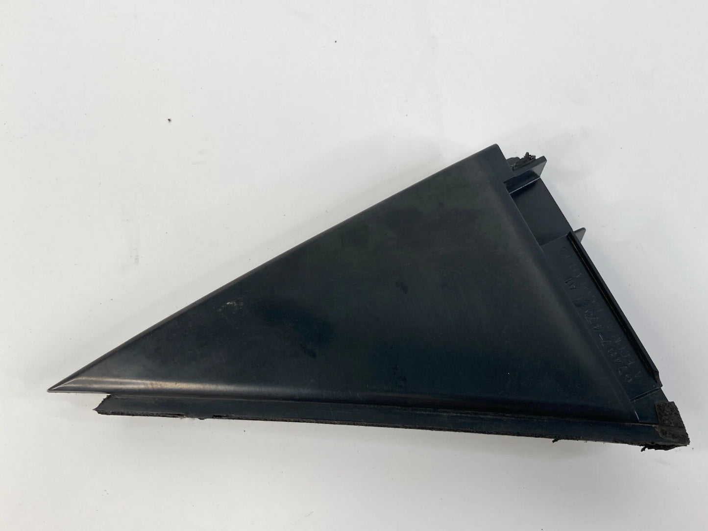 2004-2009 TOYOTA PRIUS REAR RIGHT DOOR INNER SEAL CORNER COVER 67487-47031 OEM