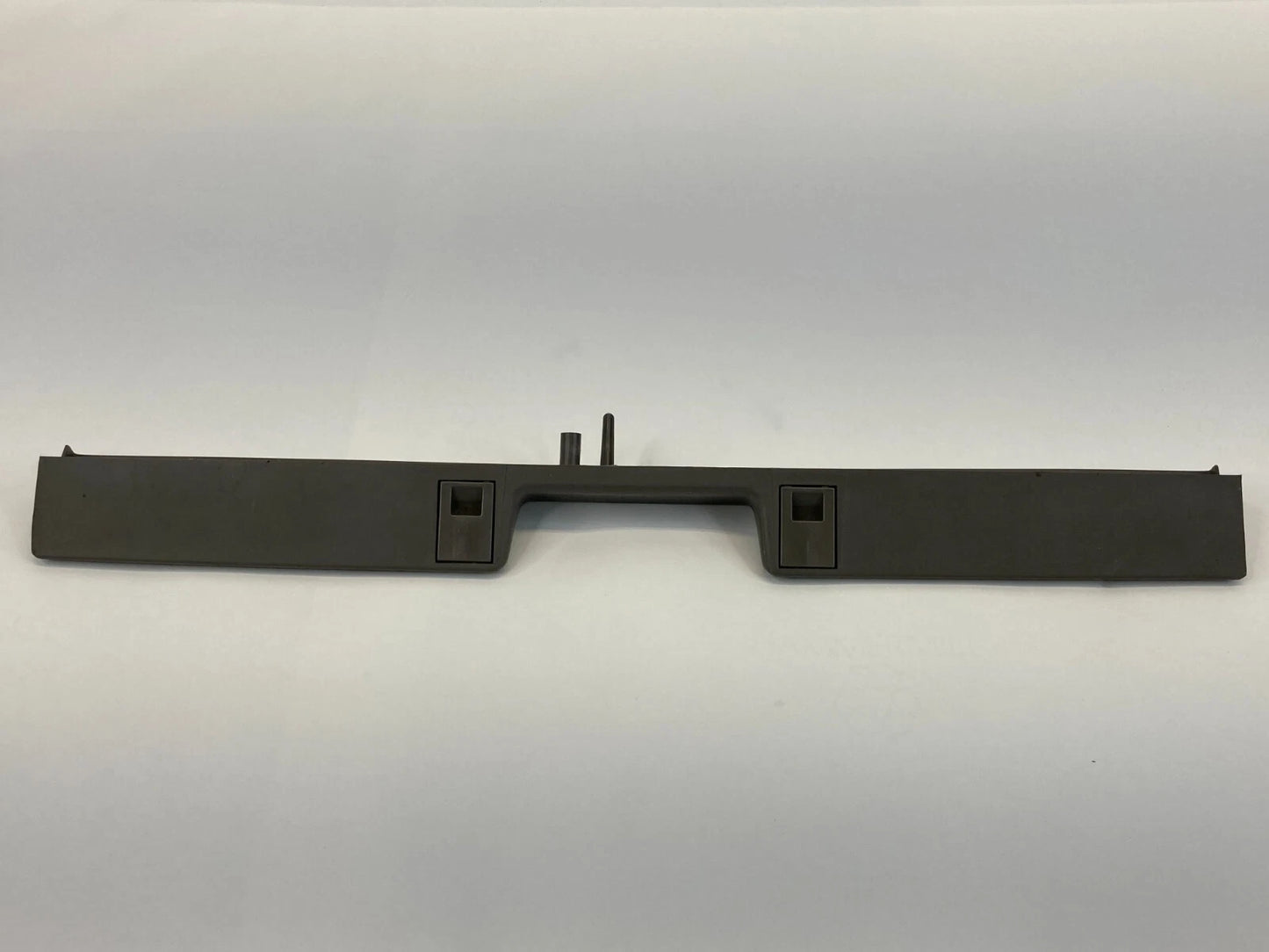 2003 2004 INFINITI G35 COUPE 2-DR DASH GLOVE BOX UPPER BEZEL TRIM 68560-AM601