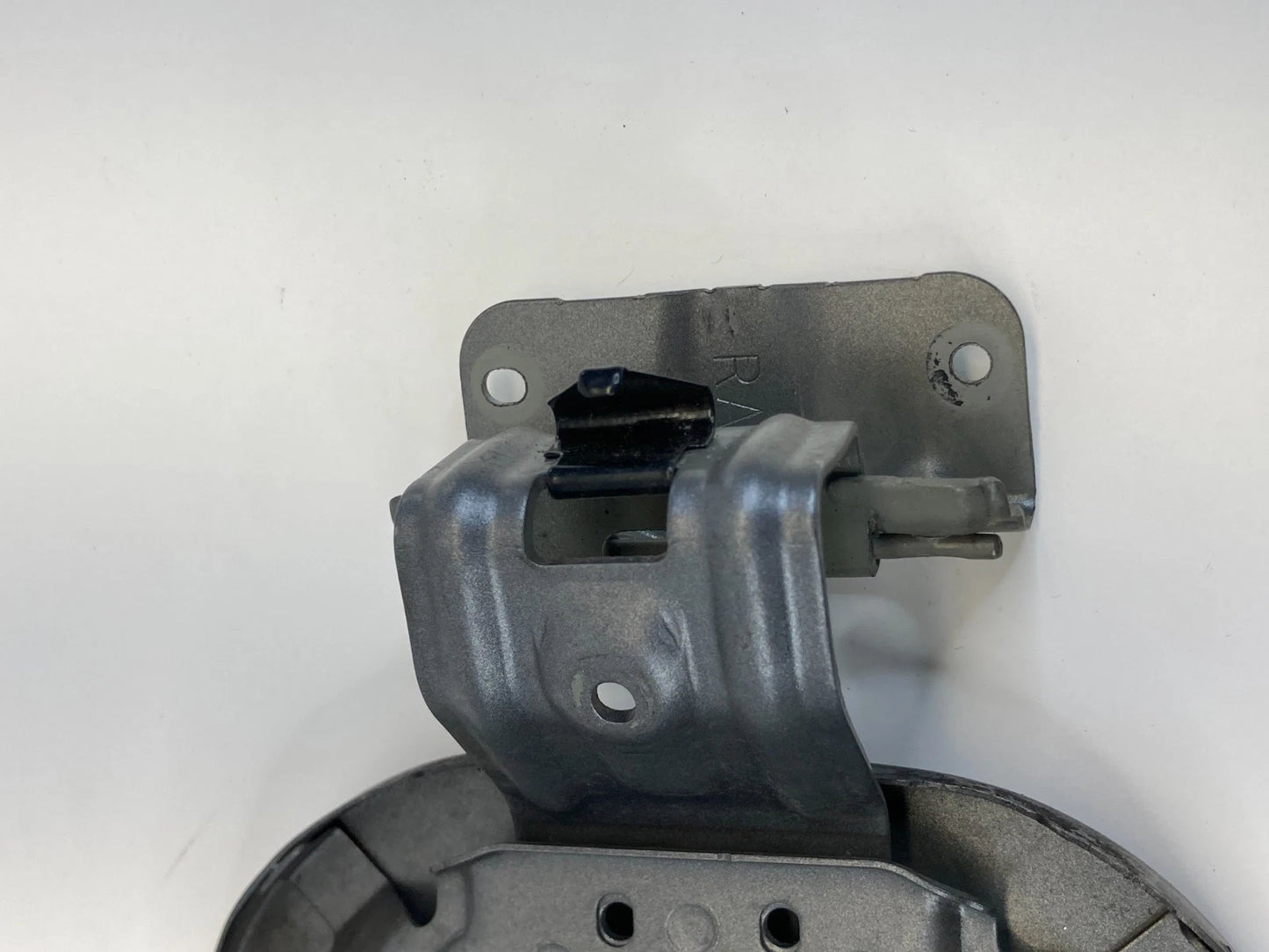 2013-2019 Nissan Sentra SEDAN 1.8L 16V Fuel Filler Door Gas Lid Cover OEM