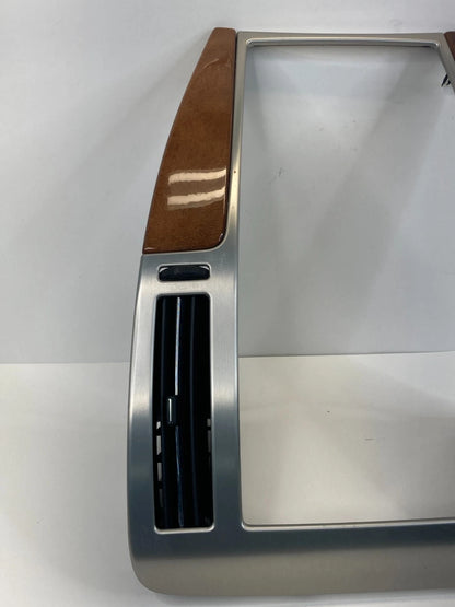 2008-2011 CADILLAC STS CENTER DASH RADIO BEZEL TRIM PANEL AIR VENTS 25875526 OEM