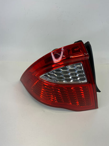 2010-2012 Ford Fusion Sedan Rear Left Driver Side Tail Light Taillight Lamp OEM