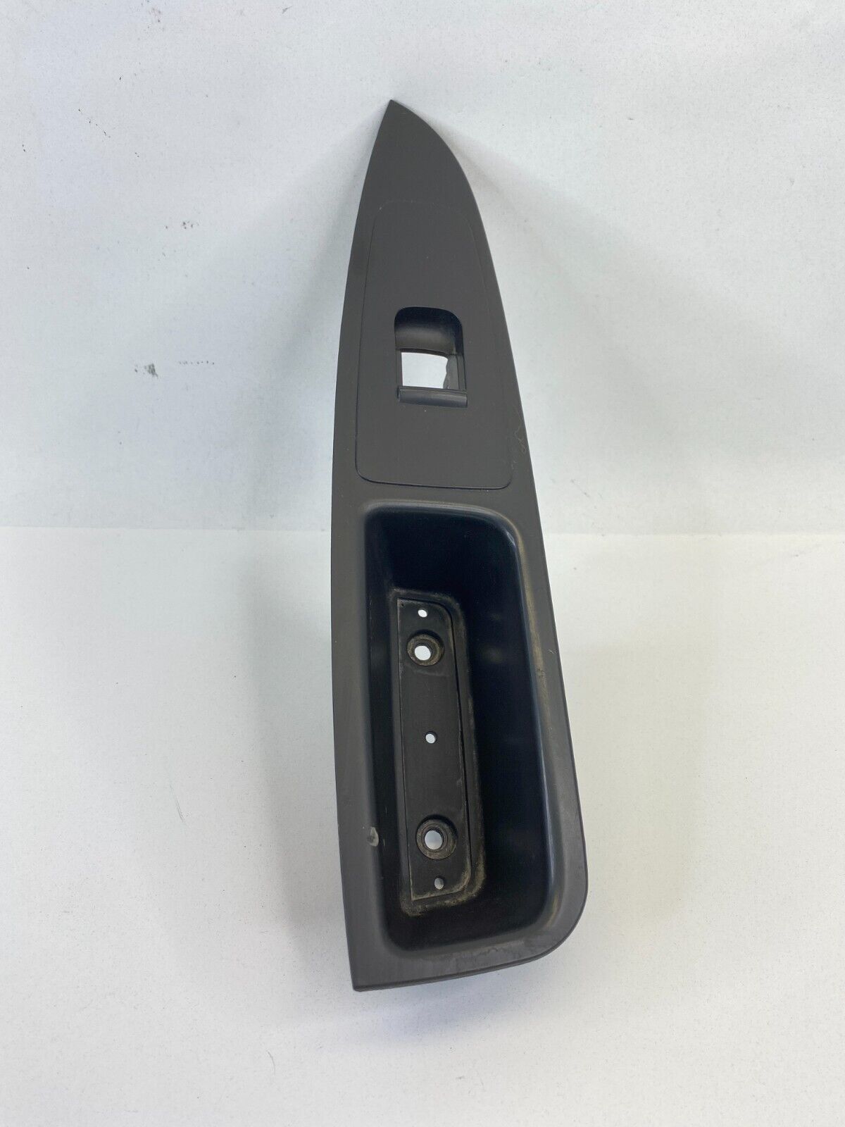 2010-2012 Chevrolet Malibu Rear Left Window Switch Bezel Trim Panel 25952180