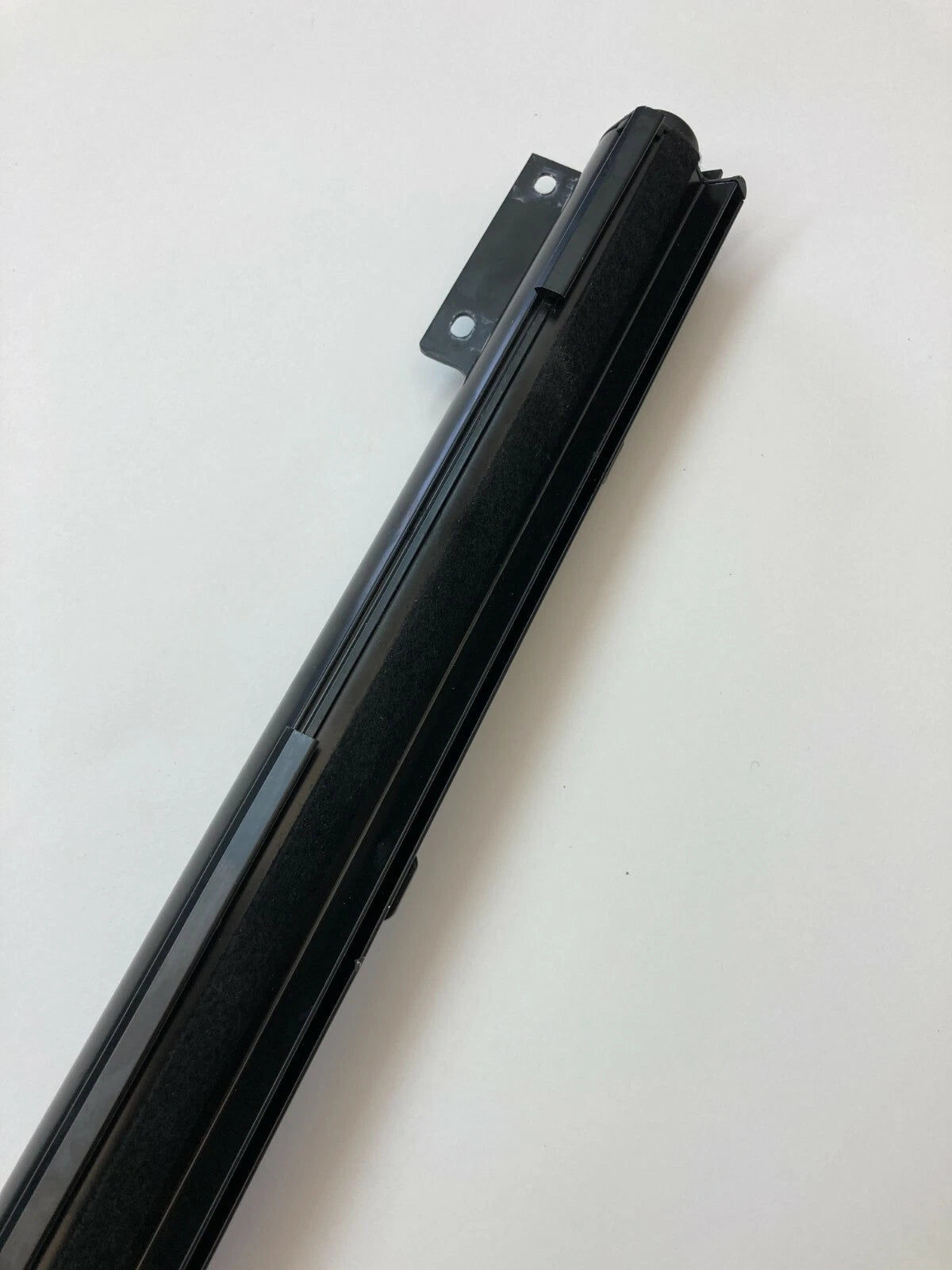 06-10 VOLKSWAGEN PASSAT REAR RIGHT SIDE DOOR WINDOW SUN SHADE BLIND 3C5861334A