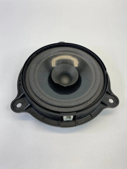 2011 2012 2013 NISSAN ROGUE REAR RIGHT BACK DOOR AUDIO SPEAKER 28156-1VK0A OEM