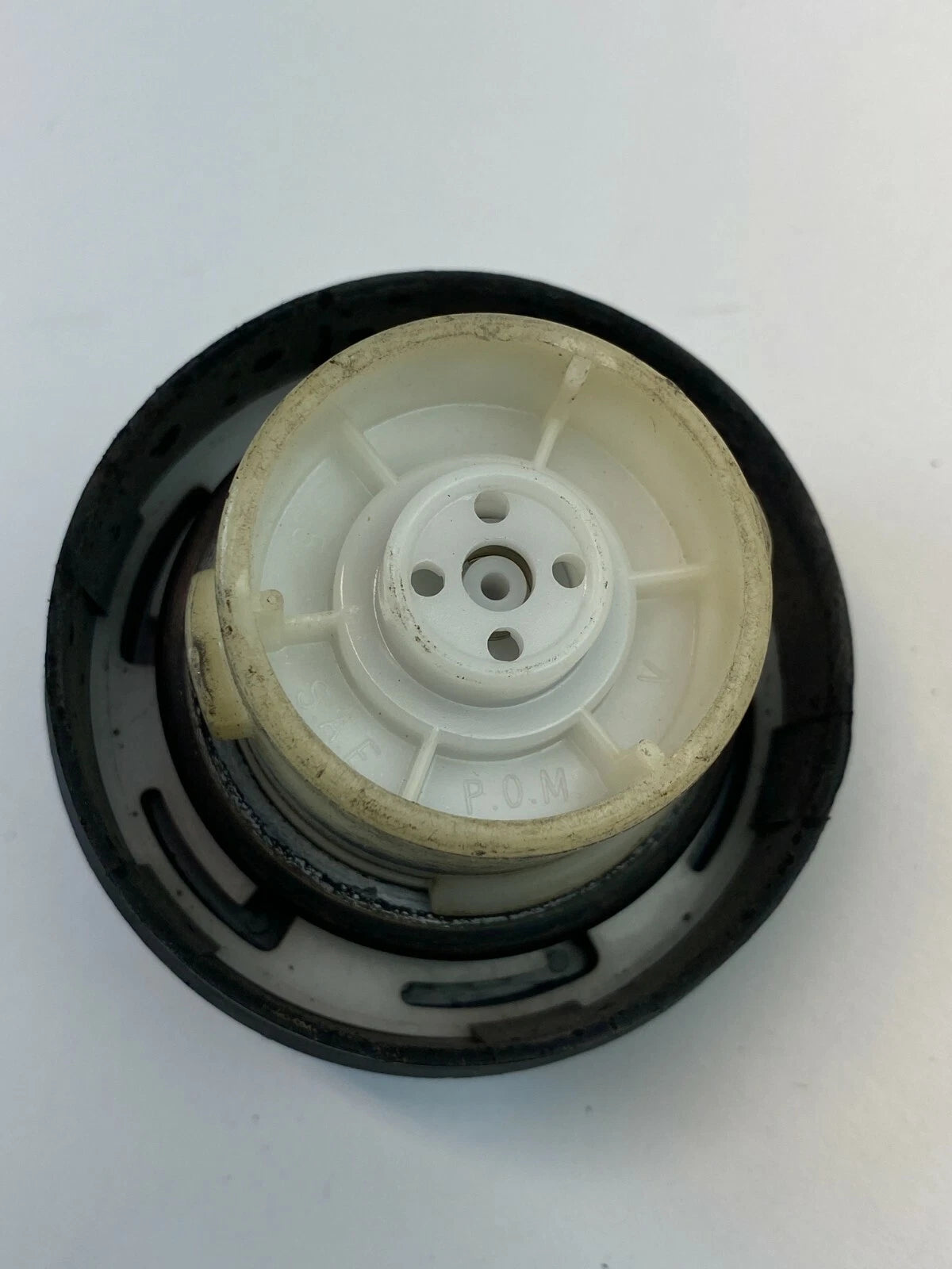 2006 07 08 09 2010 CHEVROLET CHEVY IMPALA FUEL FILLER GAS COVER CAP TANK OEM
