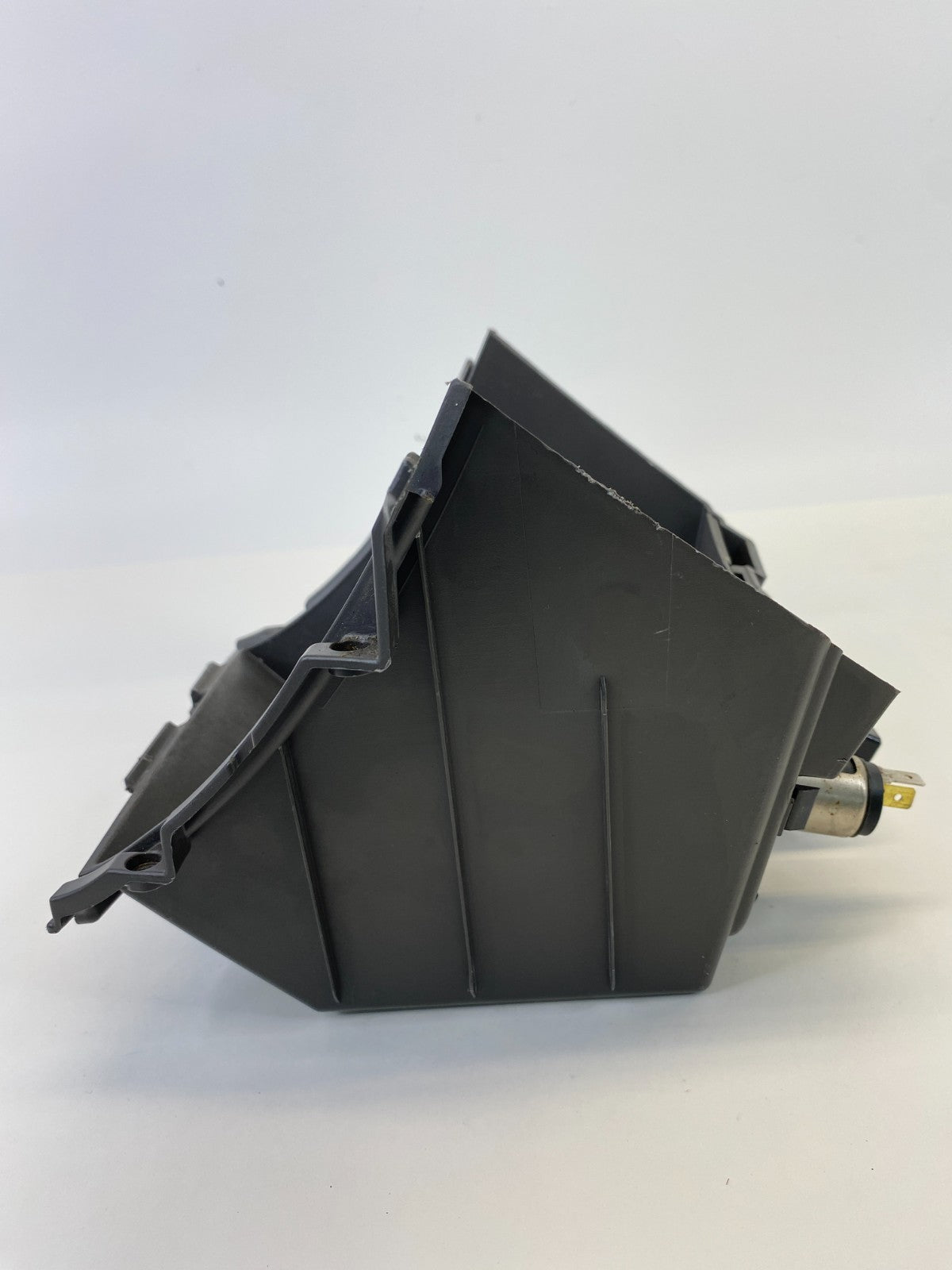 2012-2017 Hyundai Accen Center Console Floor Tray W/ Power Outlet & USB Port