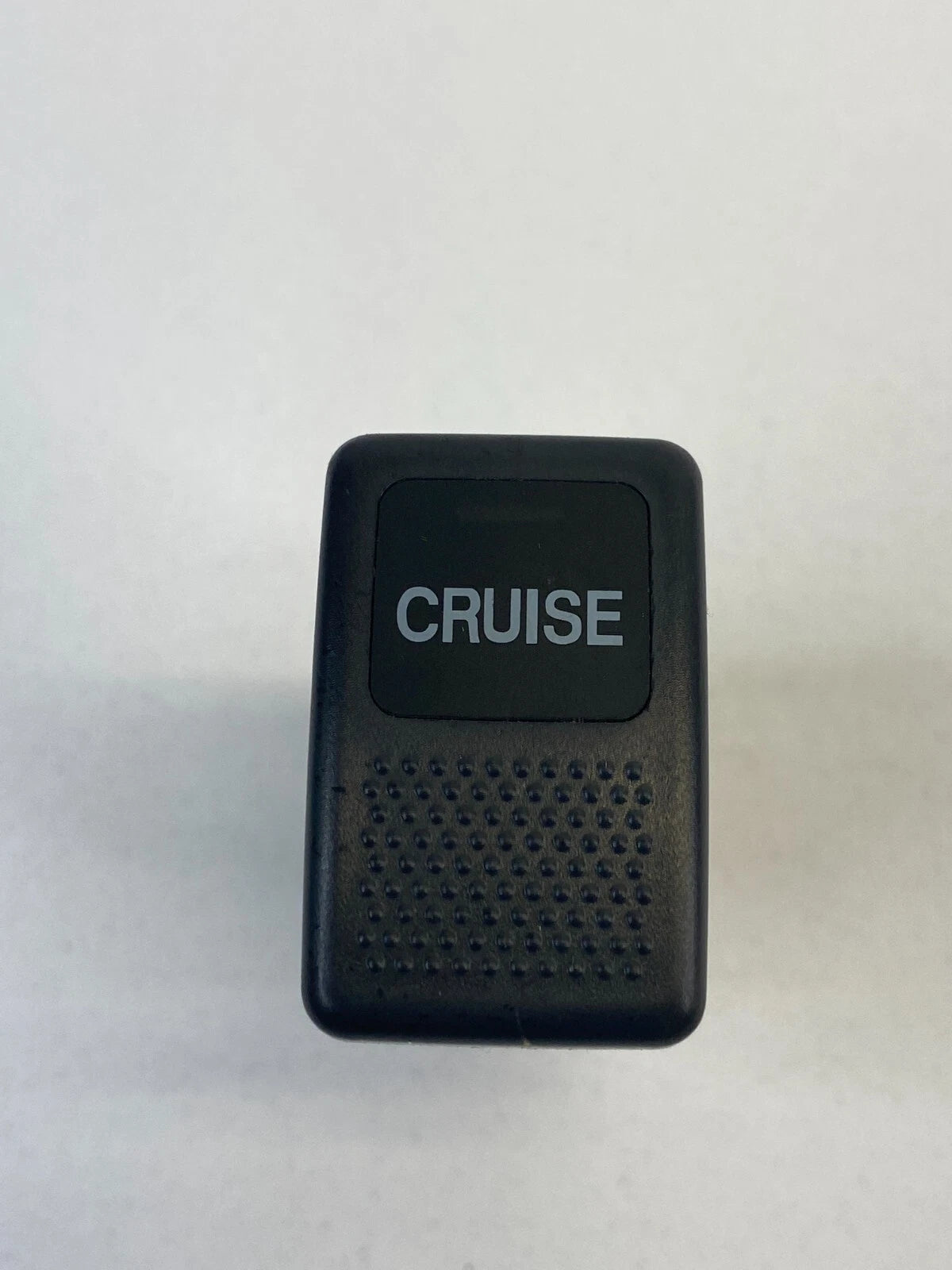 2000-2004 00-04 SUBARU OUTBACK SEDAN 4-DR DASH CRUISE CONTROL SWITCH BUTTON OEM