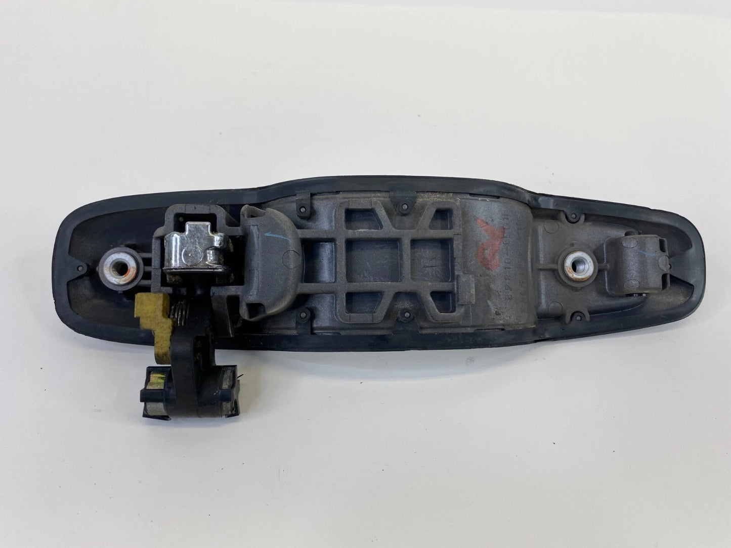 2003-2006 SUZUKI XL-7 FRONT RIGHT SIDE EXTERIOR DOOR HANDLE ASSY 82810-65D10