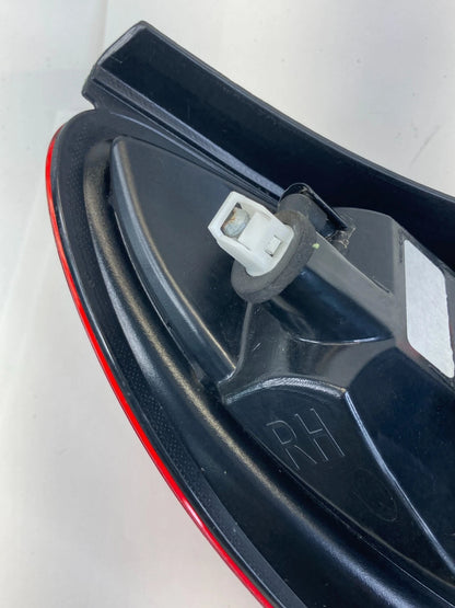 11-14 CHRYSLER 200 CONVERTIBLE REAR RIGHT BACK SIDE TAIL LIGHT TAILLIGHT LAMP