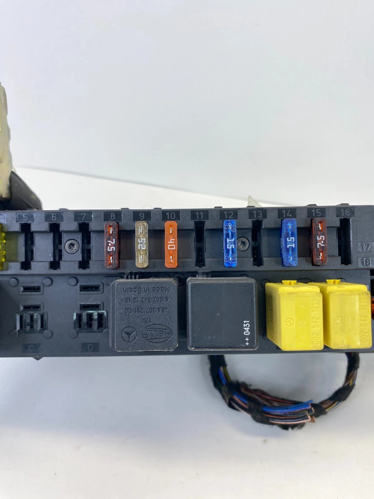 2001-2007 MERCEDES-BENZ C240 REAR SAM CONTROL UNIT FUSE BOX OEM 203-545-32-01