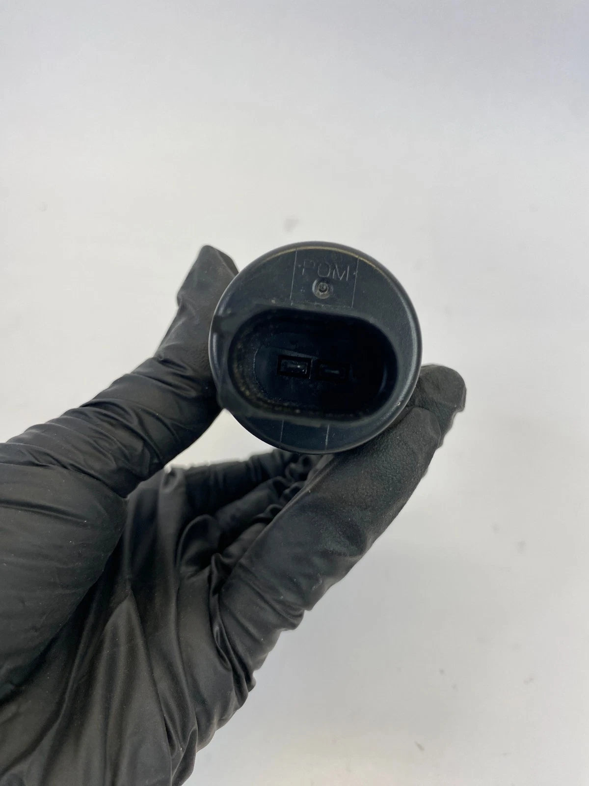 2009-2011 BMW 328I XDRIVE 07-11 328I WINDSHIELD WASHER FLUID PUMP 8377430-04 OEM