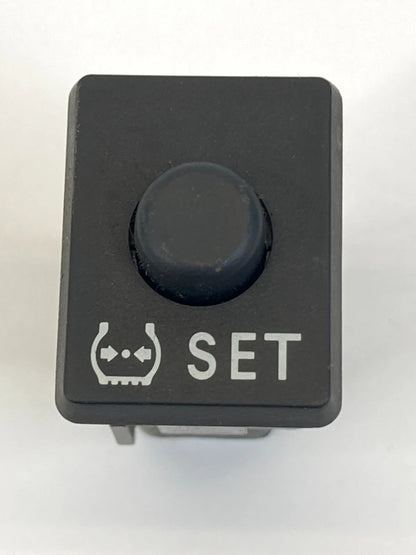 09-19 TOYOTA COROLLA 04-20 SIENNA TIRE PRESSURE MONITORING SYSTEM RESET SWITCH