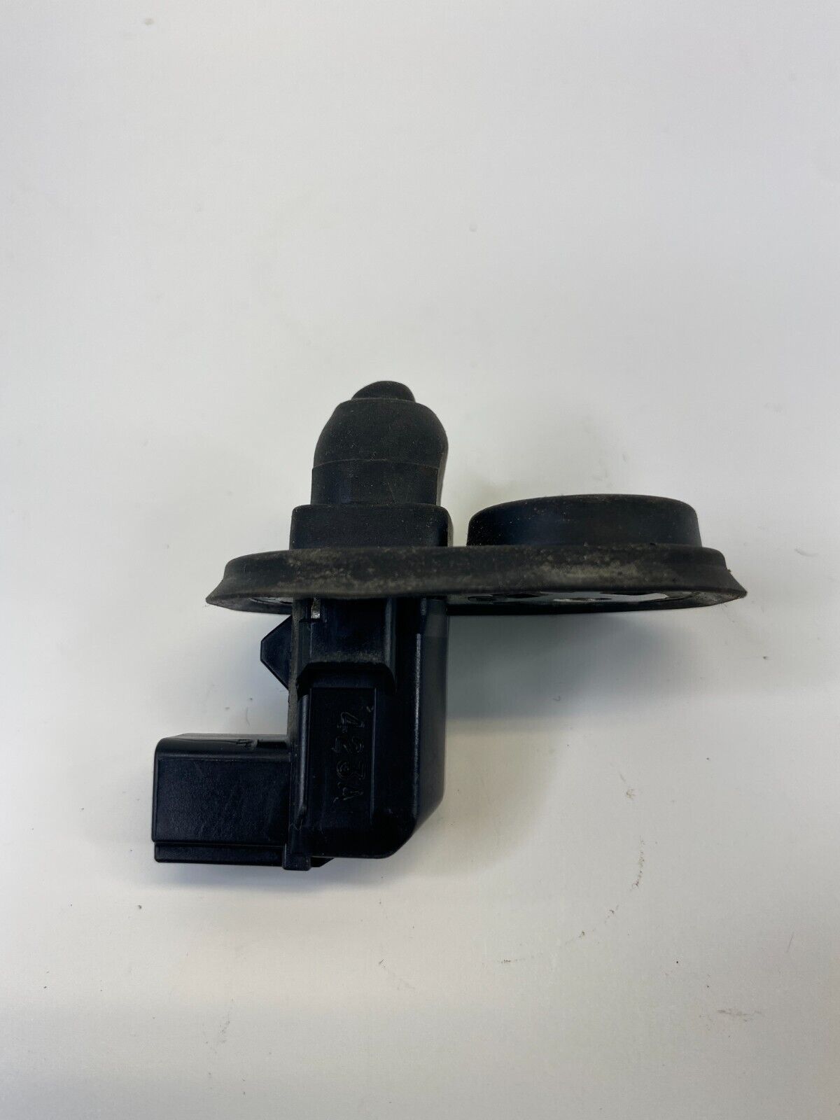 14 15 16 17 18 19 20 Honda CR-V CRV Door Jamb Ajar Light Switch Sensor OEM