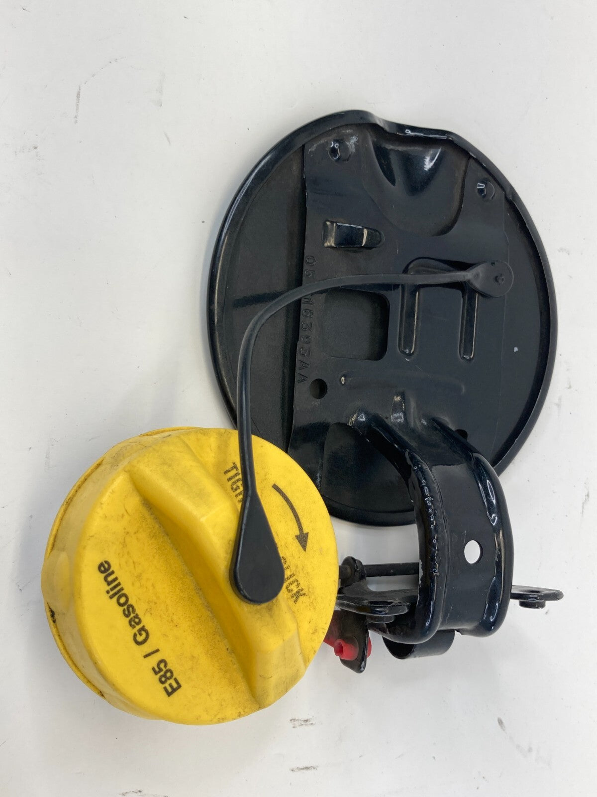 2008-2016 Chrysler Town & Country Fuel Filler Door Gas Cover Lid 05116393AA