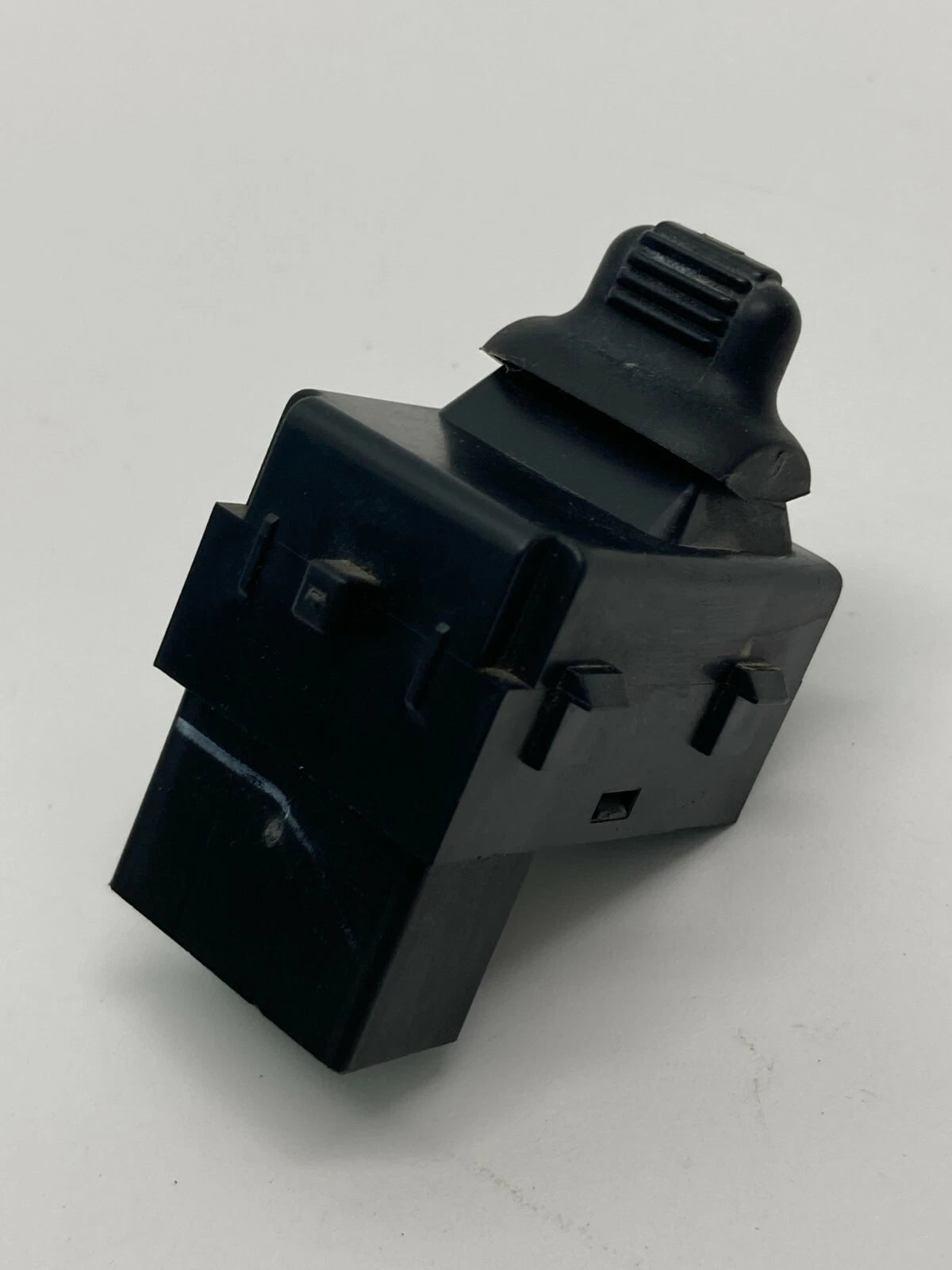 1999 2000 2001 CHRYSLER LHS REAR LEFT SIDE DOOR POWER WINDOW CONTROL SWITCH OEM