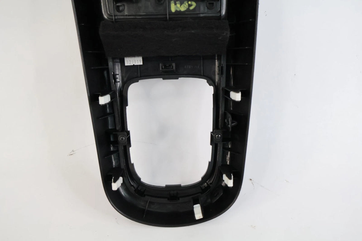 2012 2013 KIA SOUL CENTER CONSOLE SHIFT SHIFTER SURROUND BEZEL 84651-2KA01 OEM