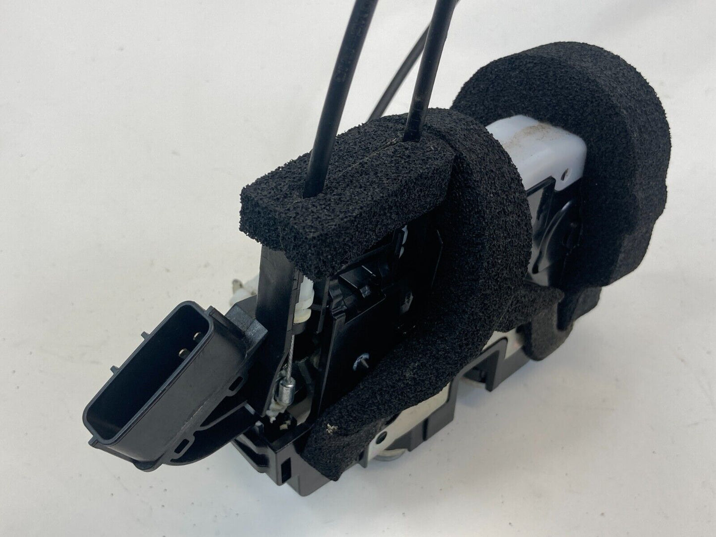 2011-2017 Nissan Juke Front Right Side Door Lock Latch Release Actuator OEM