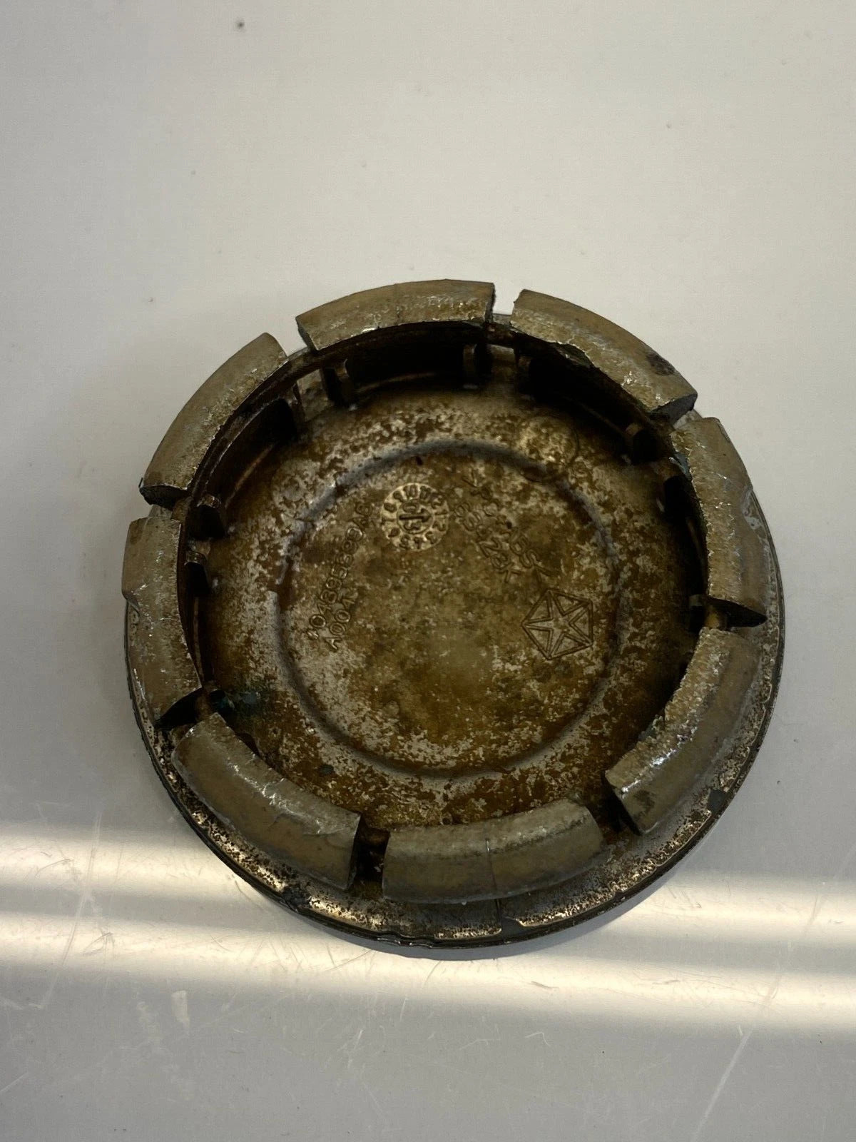 CHYSLER RIM WHEEL CENTER CAP CENTER WHEEL HUB CAP COVER OEM