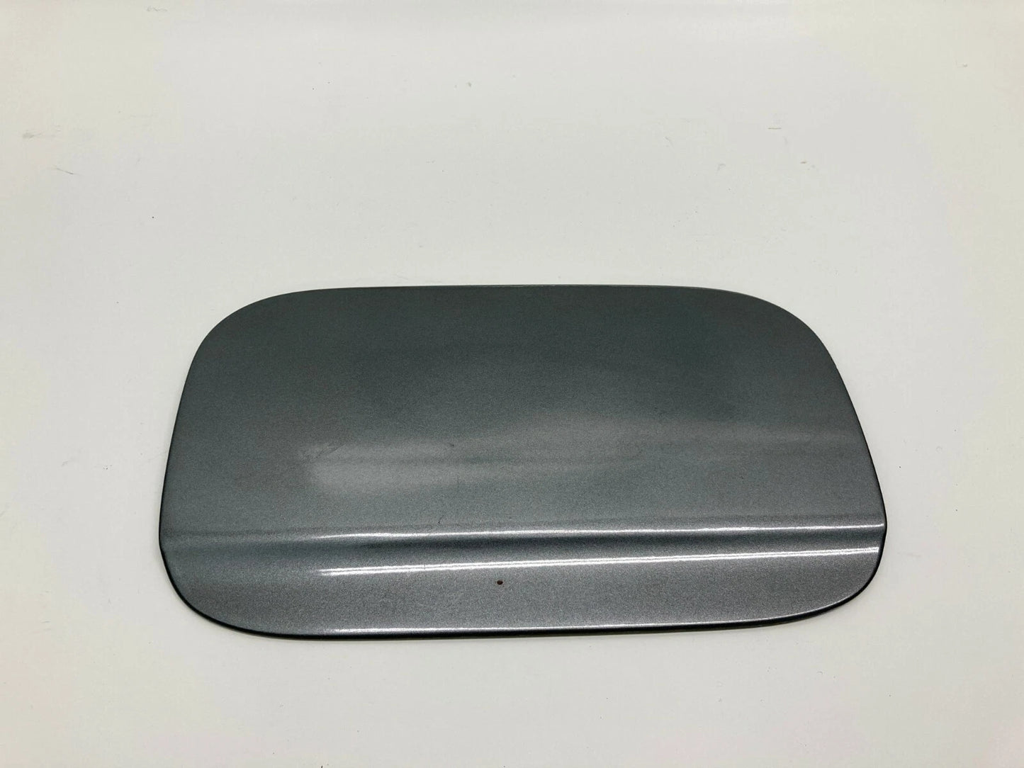 02-05 BMW 745I 745LI FUEL FILLER GAS TANK DOOR LID COVER TITANIUM GRAY METALLIC