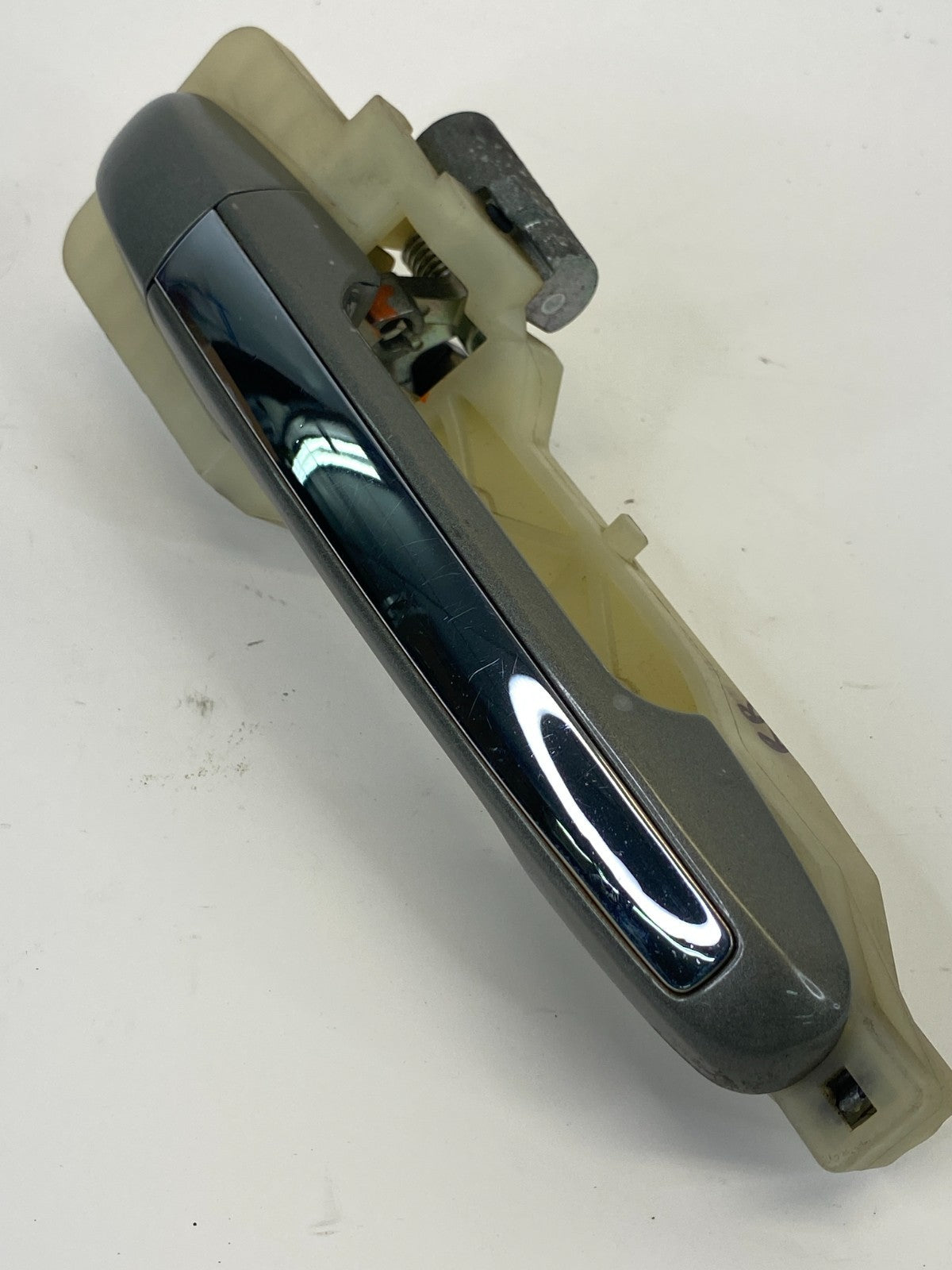 2006-2010 Hyundai Sonata Sedan Right Side Exterior Outside Door Handle Assy OEM