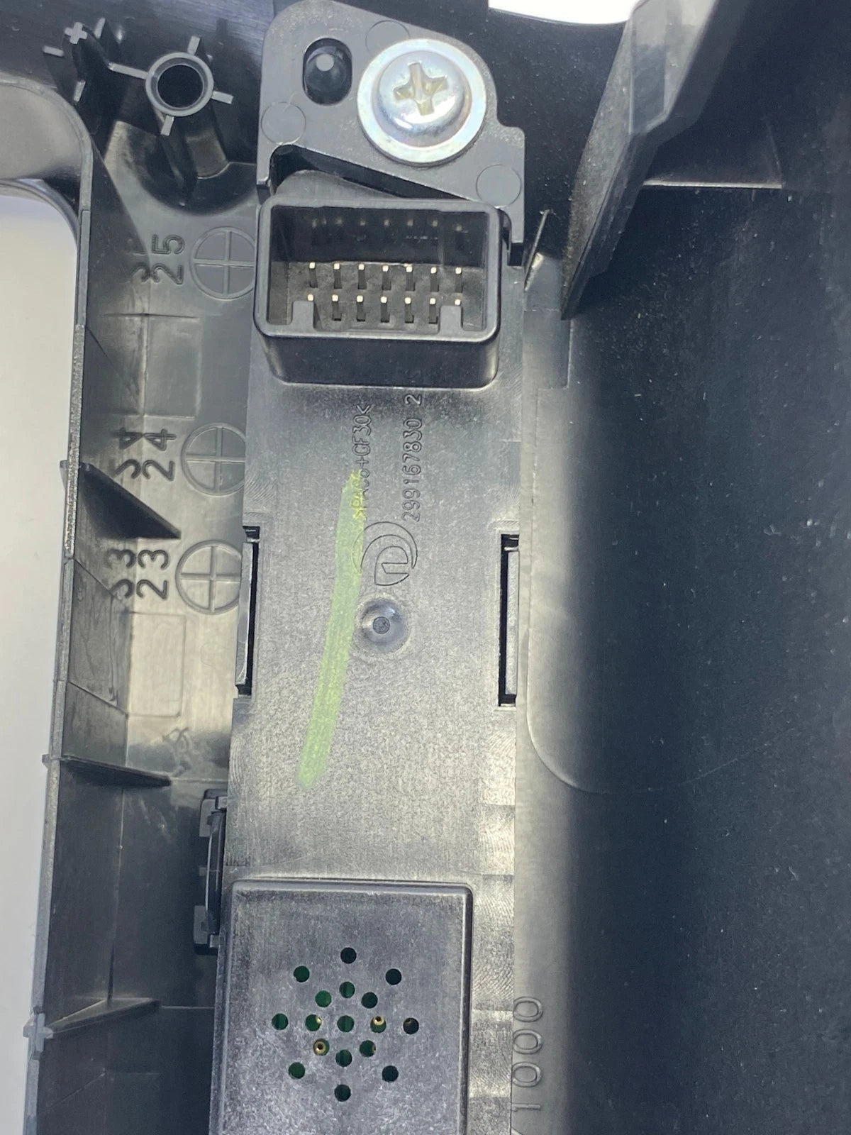18 19 MITSUBISHI OUTLANDER SPORT RADIO BEZEL WITH AIR VENTS HAZARD OEM 8002C684