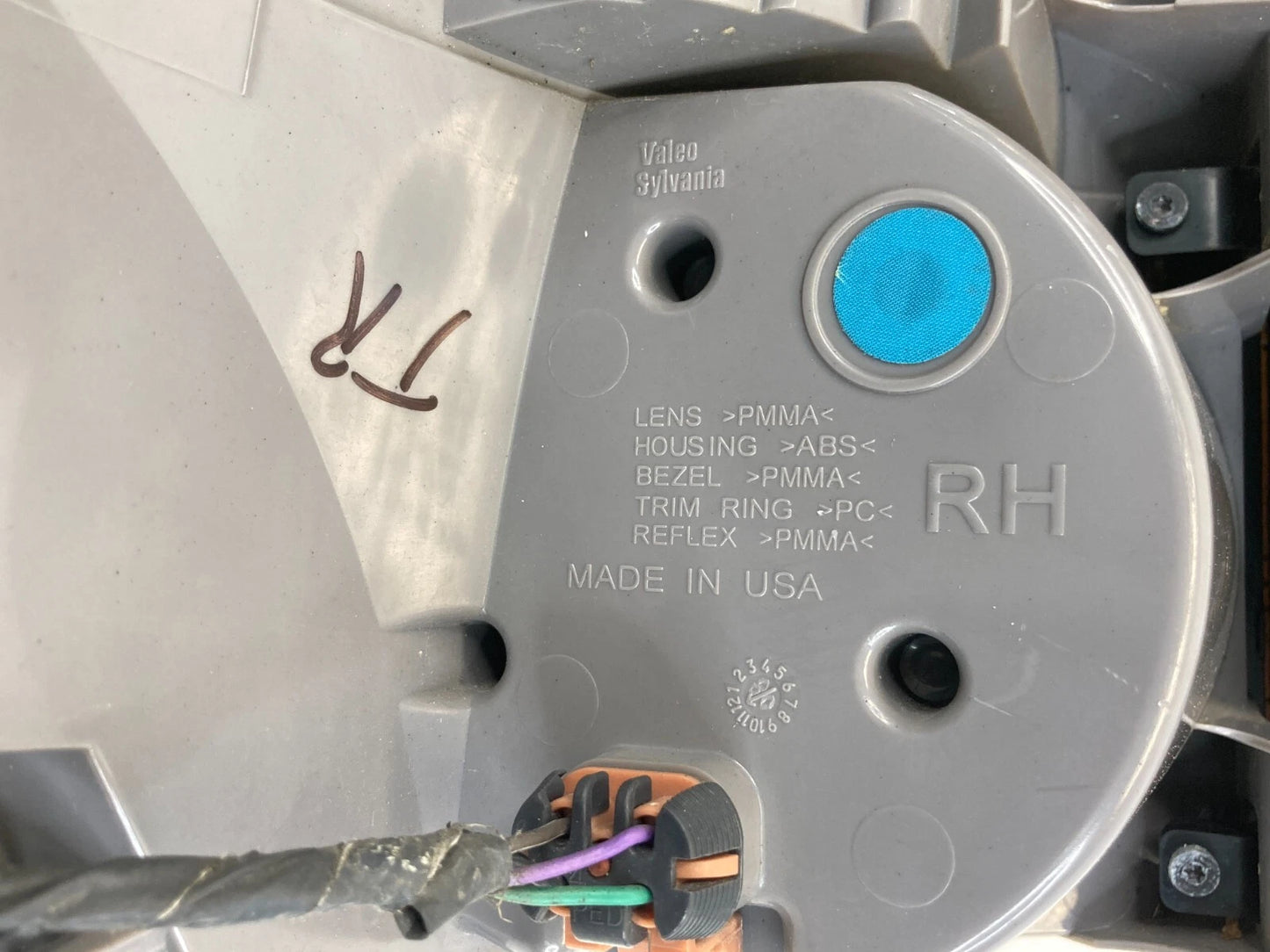 2007-2012 GMC ACADIA RIGHT SIDE TAIL LIGHT EXTERIOR TAILLIGHT LAMP 20811962 OEM