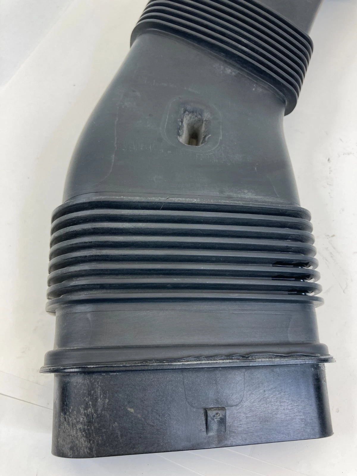 2012-2016 Volvo S60 2.5L L5 Air Inlet Intake Duct Hose Pipe 31293955 OEM