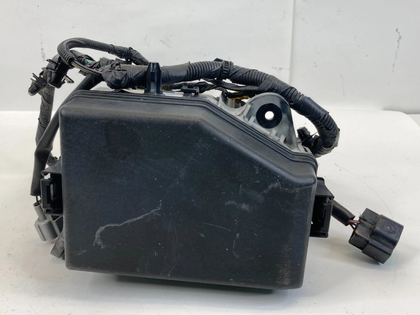 2012 2013 HYUNDAI ACCENT 1.6L AT ENGINE FUSE RELAY BOX JUNCTION BLOCK 912211R534