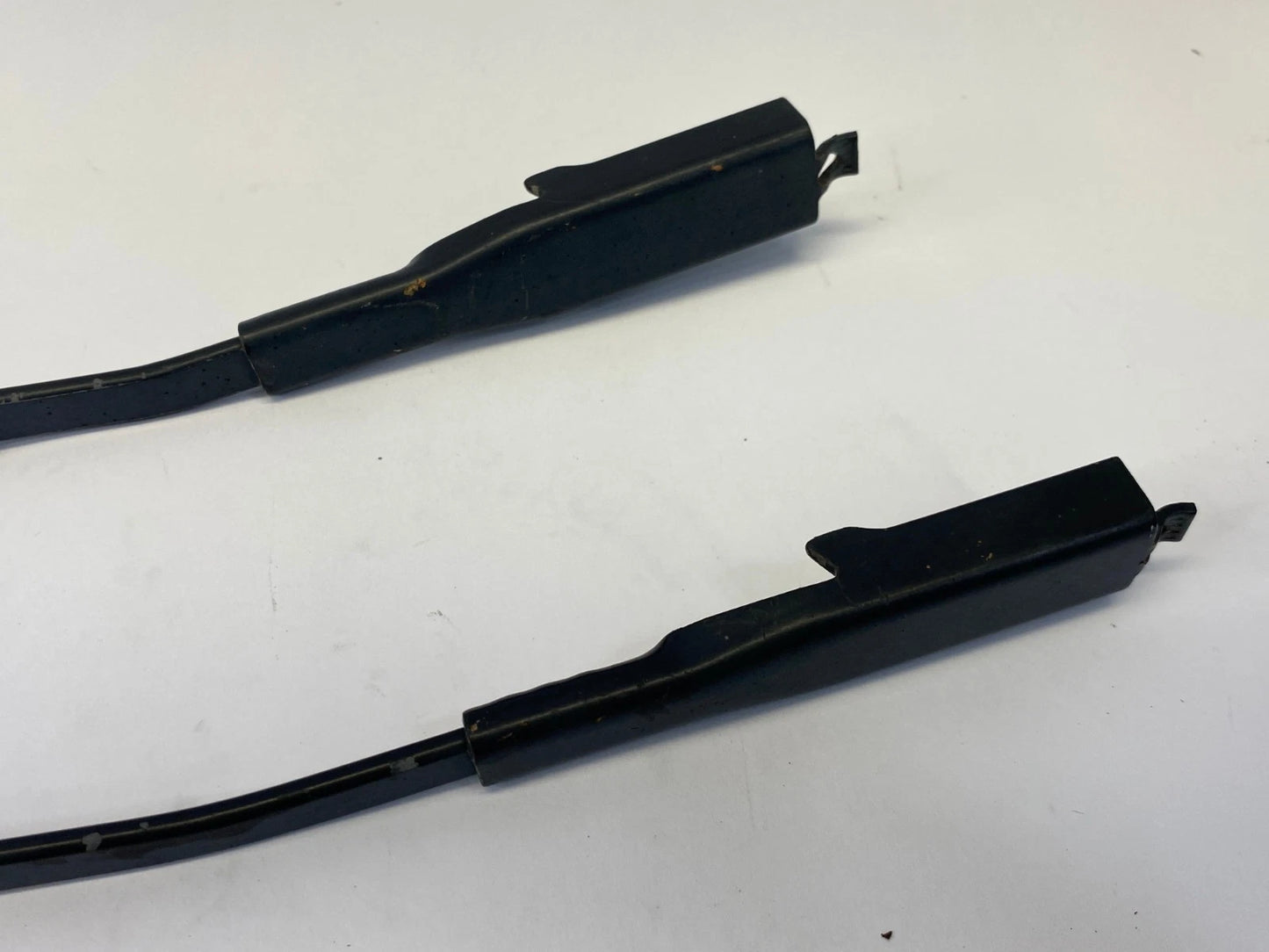 2008-2012 FORD ESCAPE FRONT WINDSHIELD LEFT RIGHT WIPER ARM SET 24030789 OEM