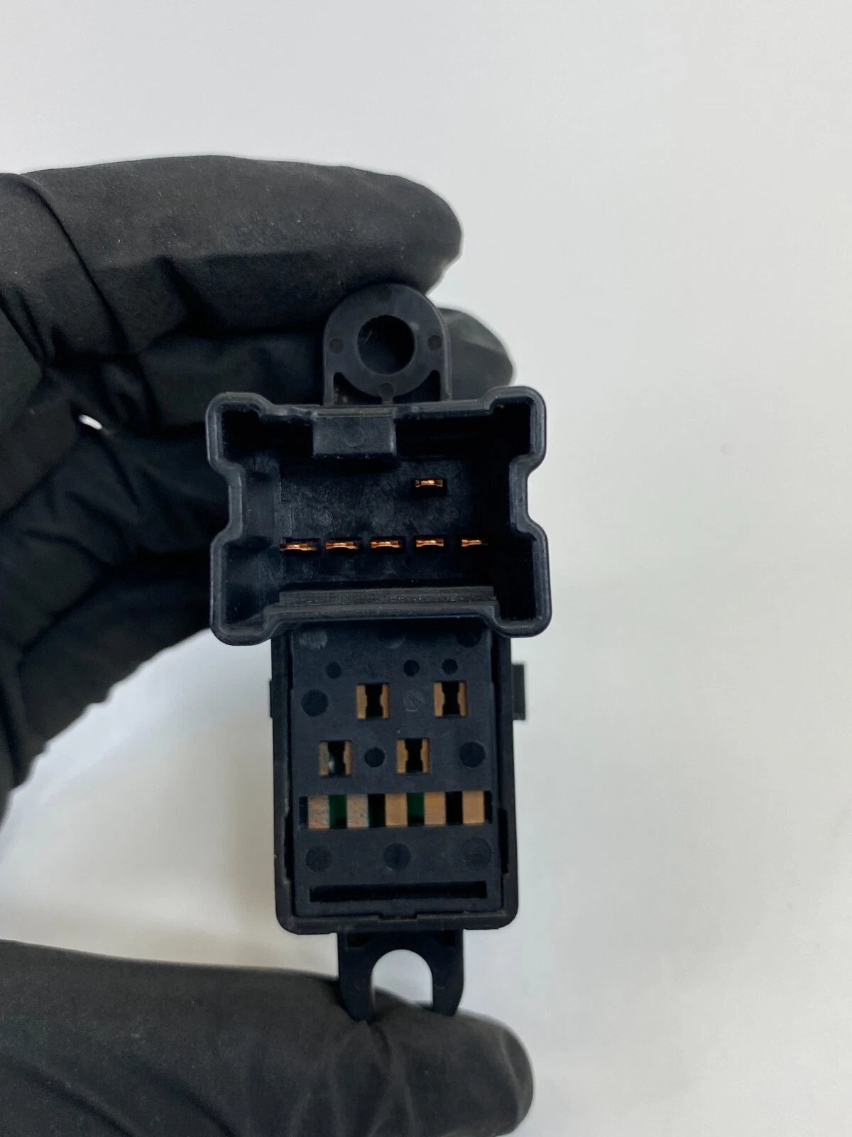 2005-2015 NISSAN XTERRA REAR LEFT SIDE DOOR WINDOW CONTROL SWITCH 25411-EA003