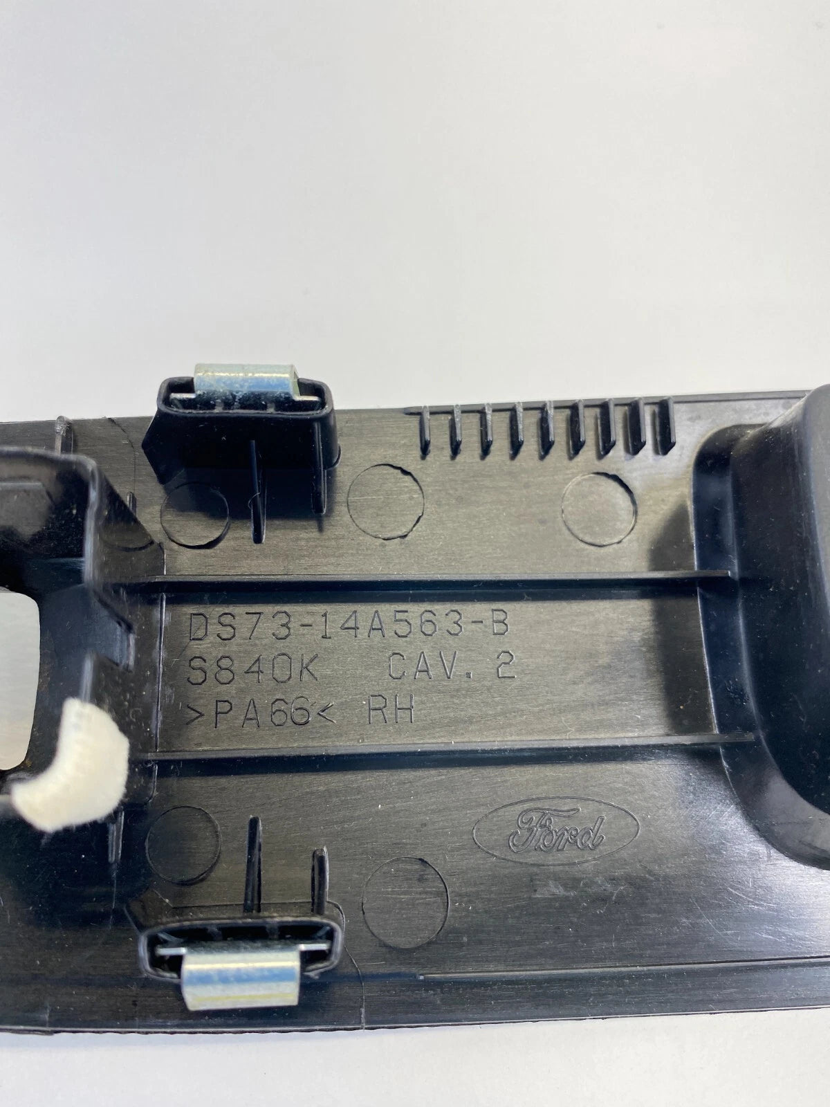 13-20 FORD FUSION FRONT RIGHT DOOR WINDOW SWITCH COVER BEZEL DS73-14A563-B OEM