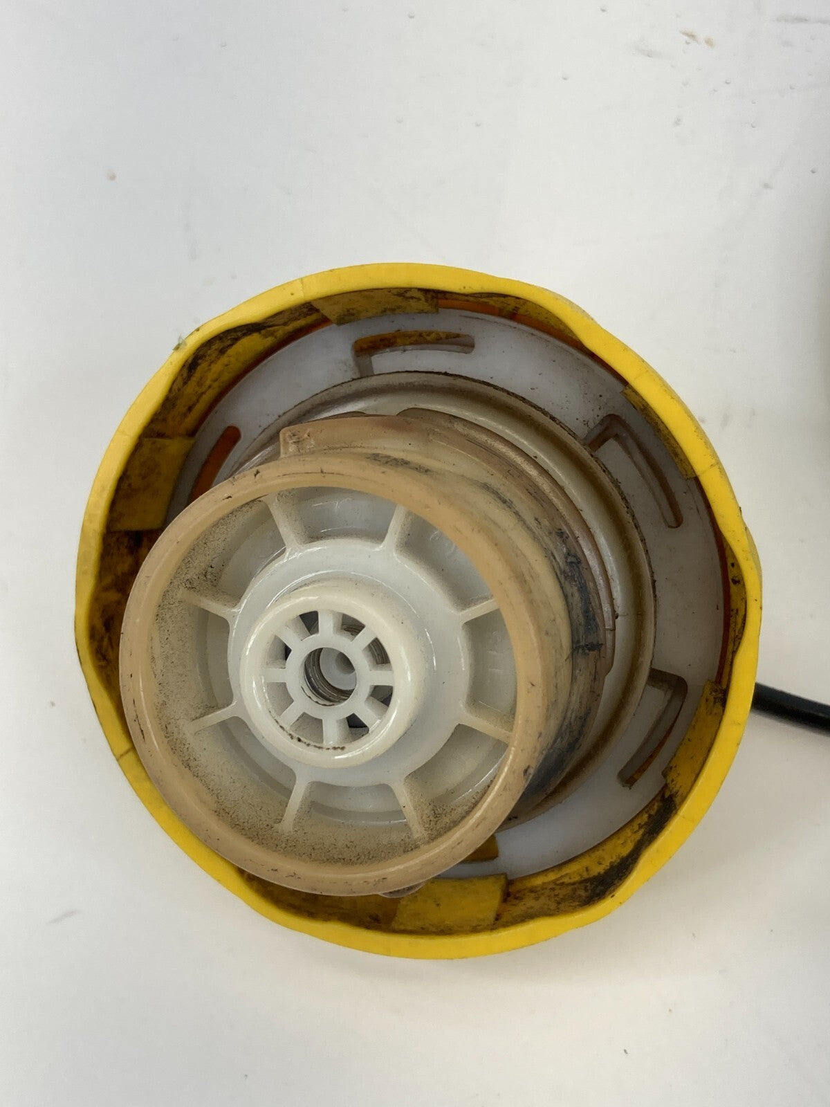 2008-2016 Chrysler Town & Country Fuel Filler Door Gas Cover Lid 05116393AA