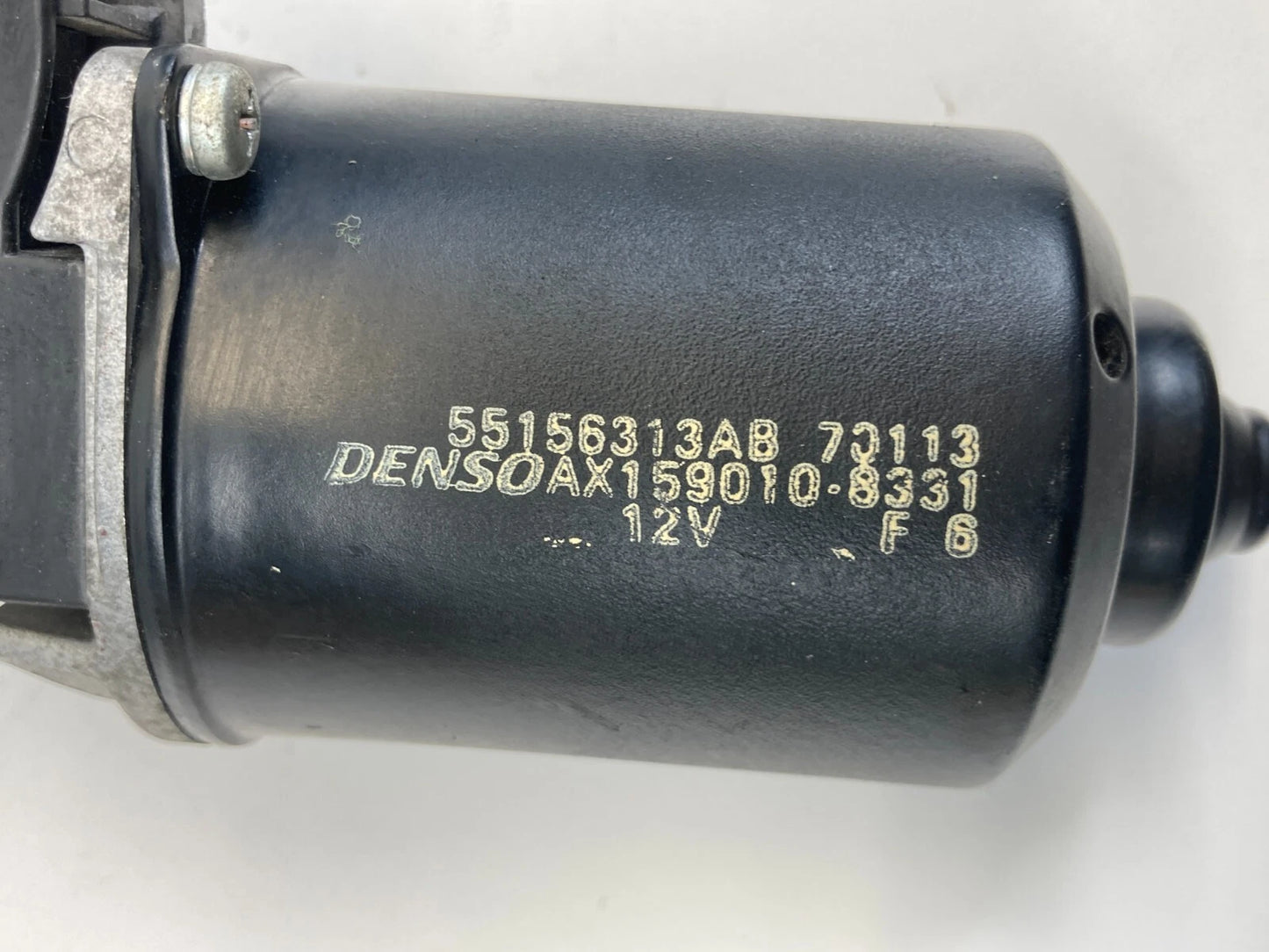2005-2007 JEEP GRAND CHEROKEE FRONT WINDSHIELD WIPER MOTOR ASSEMBLY OEM