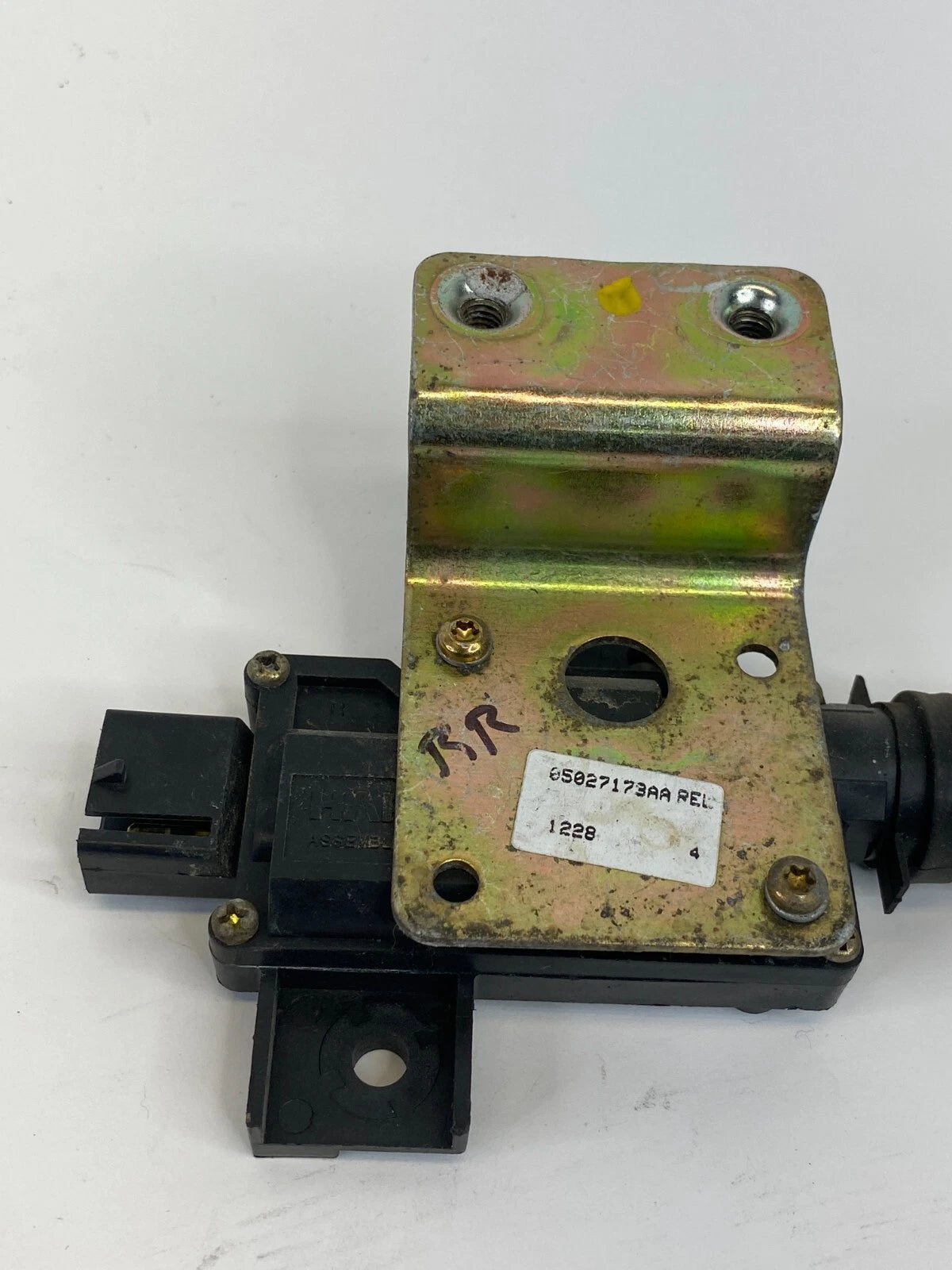 2001-2003 CHRYSLER PT CRUISER REAR RIGHT DOOR LOCK MOTOR ACTUATOR 05027178AA OEM