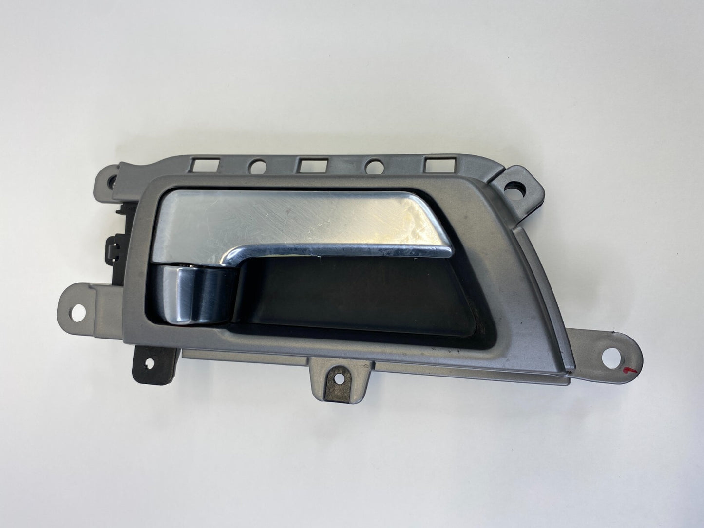 2009-2011 Kia Borrego Right Passenger Inner Door Handle 82623-2J000 OEM