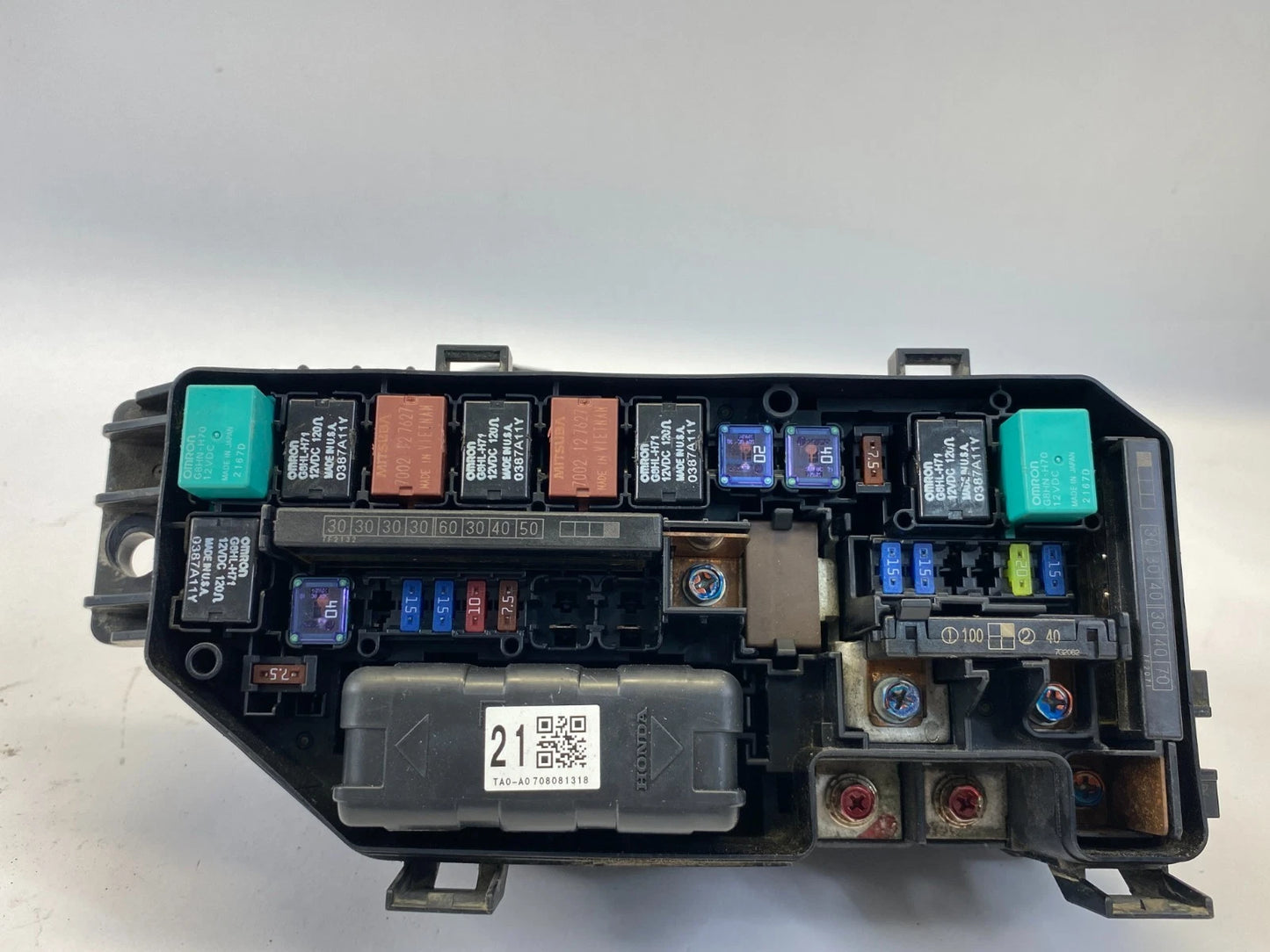 2008-2012 HONDA ACCORD 2.4L FWD SEDAN ENGINE UNDER HOOD FUSE BOX RELAY OEM