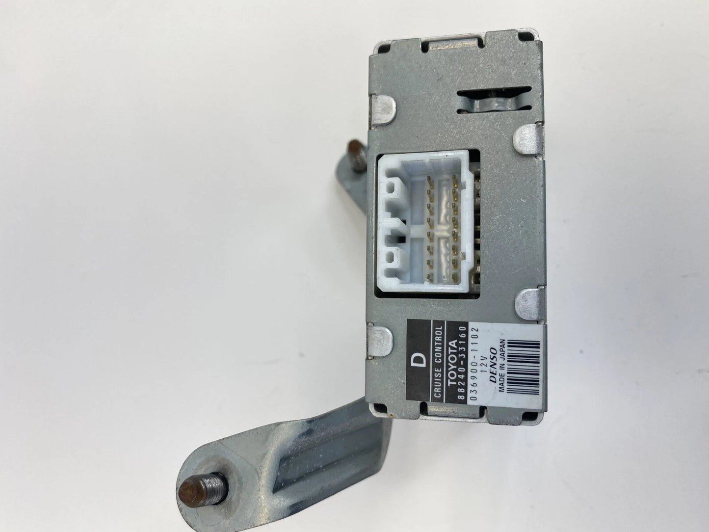 1999 2000 2001 LEXUS ES300 CRUISE CONTROL MODULE COMPUTER UNIT 88240-33160